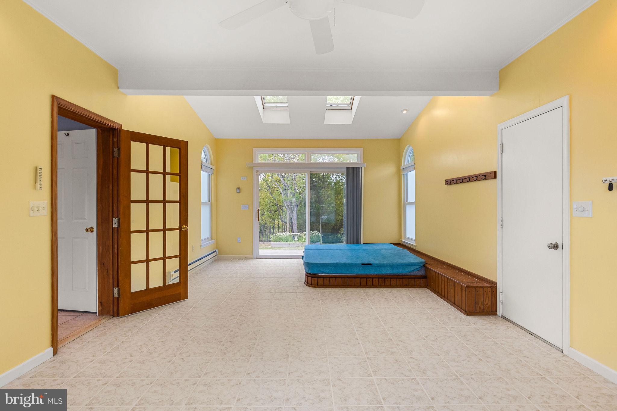 SHEPHERD WEST - Residential