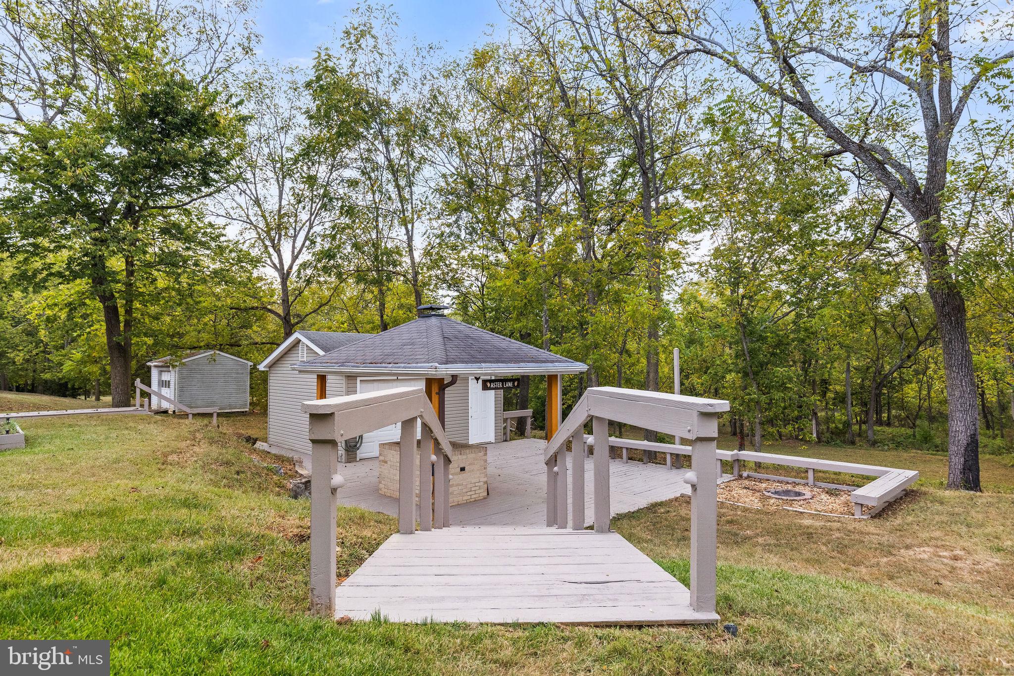 SHEPHERD WEST - Residential