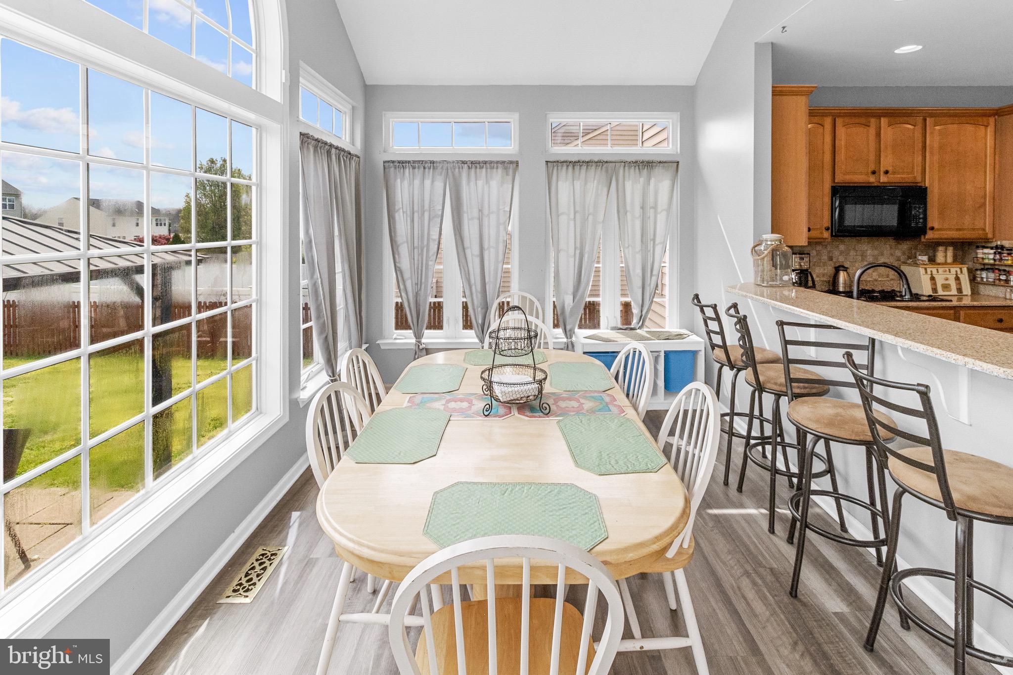 ARCHERS ROCK - Residential