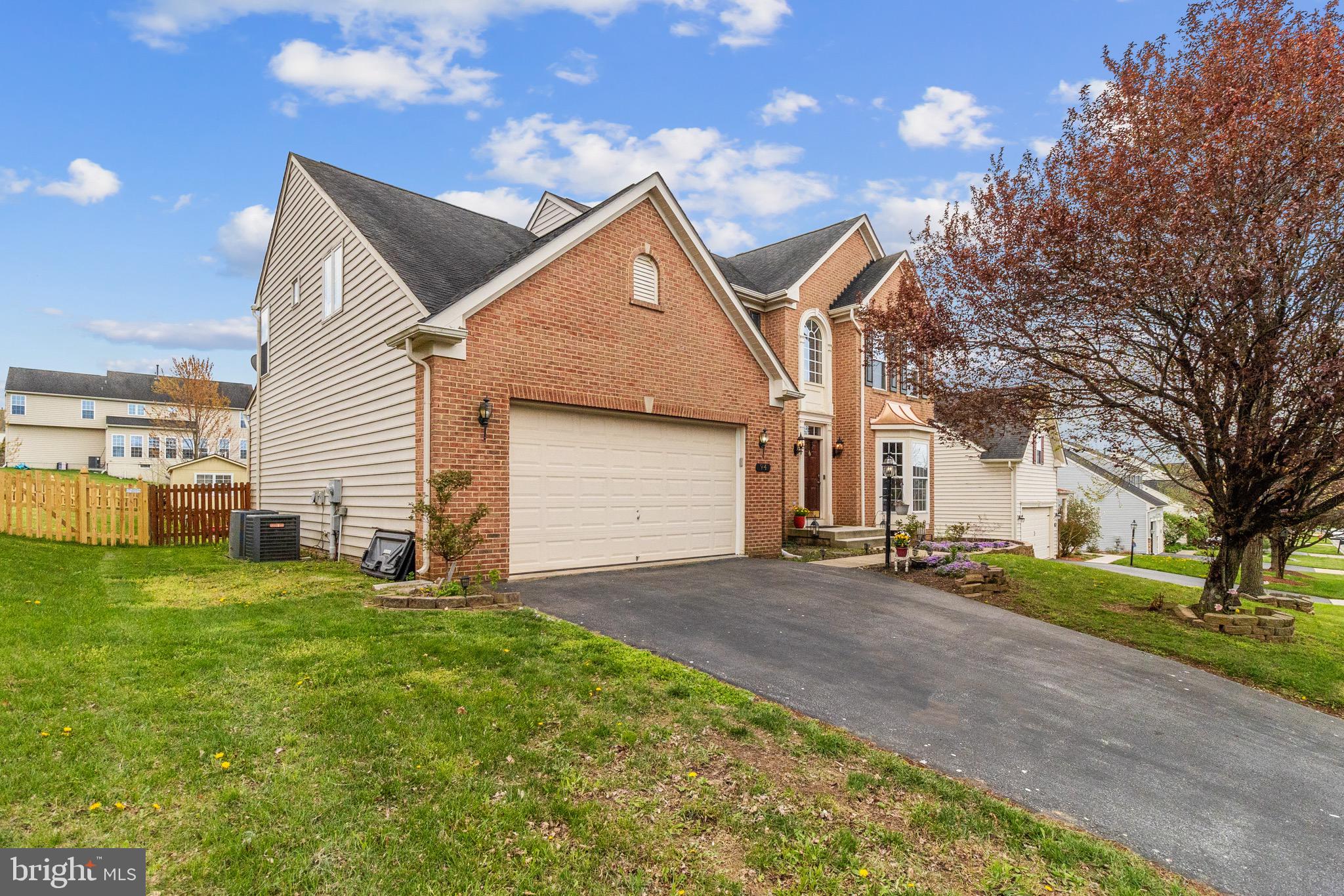 ARCHERS ROCK - Residential