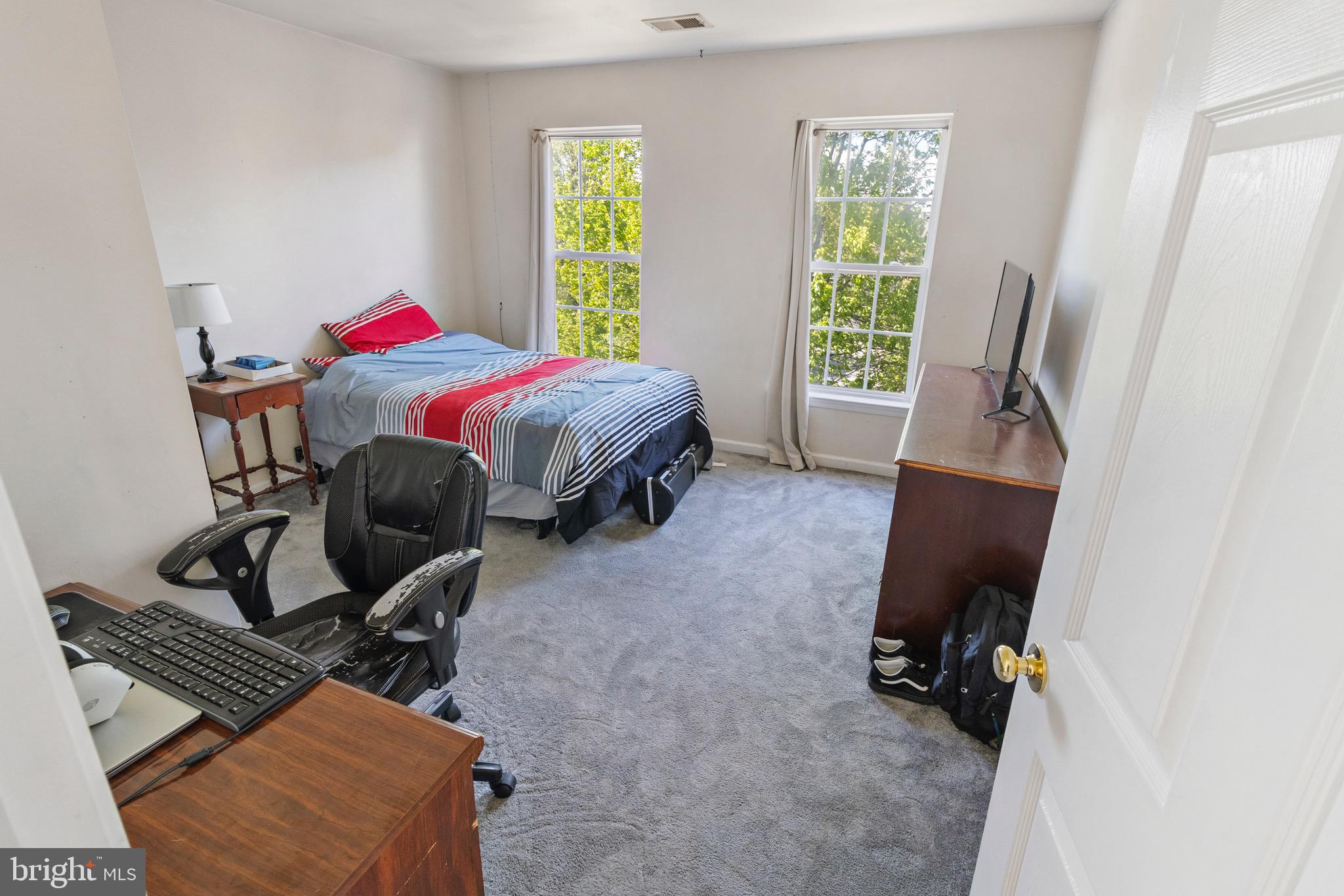 ARCHERS ROCK - Residential