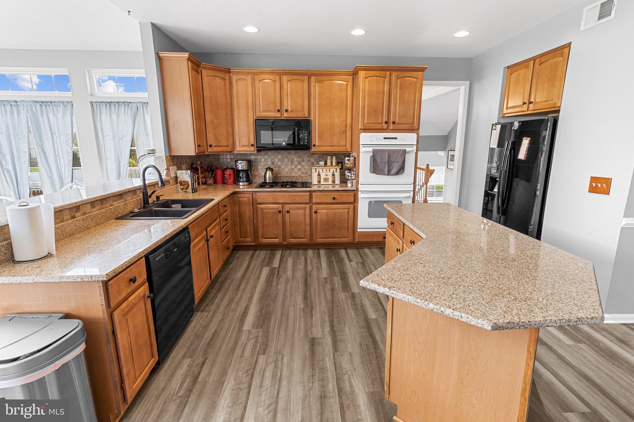 ARCHERS ROCK - Residential