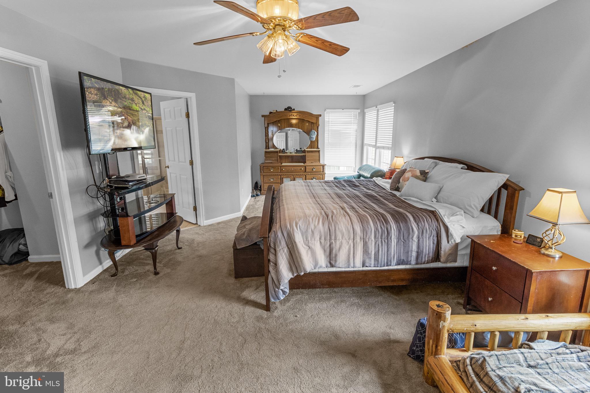 ARCHERS ROCK - Residential