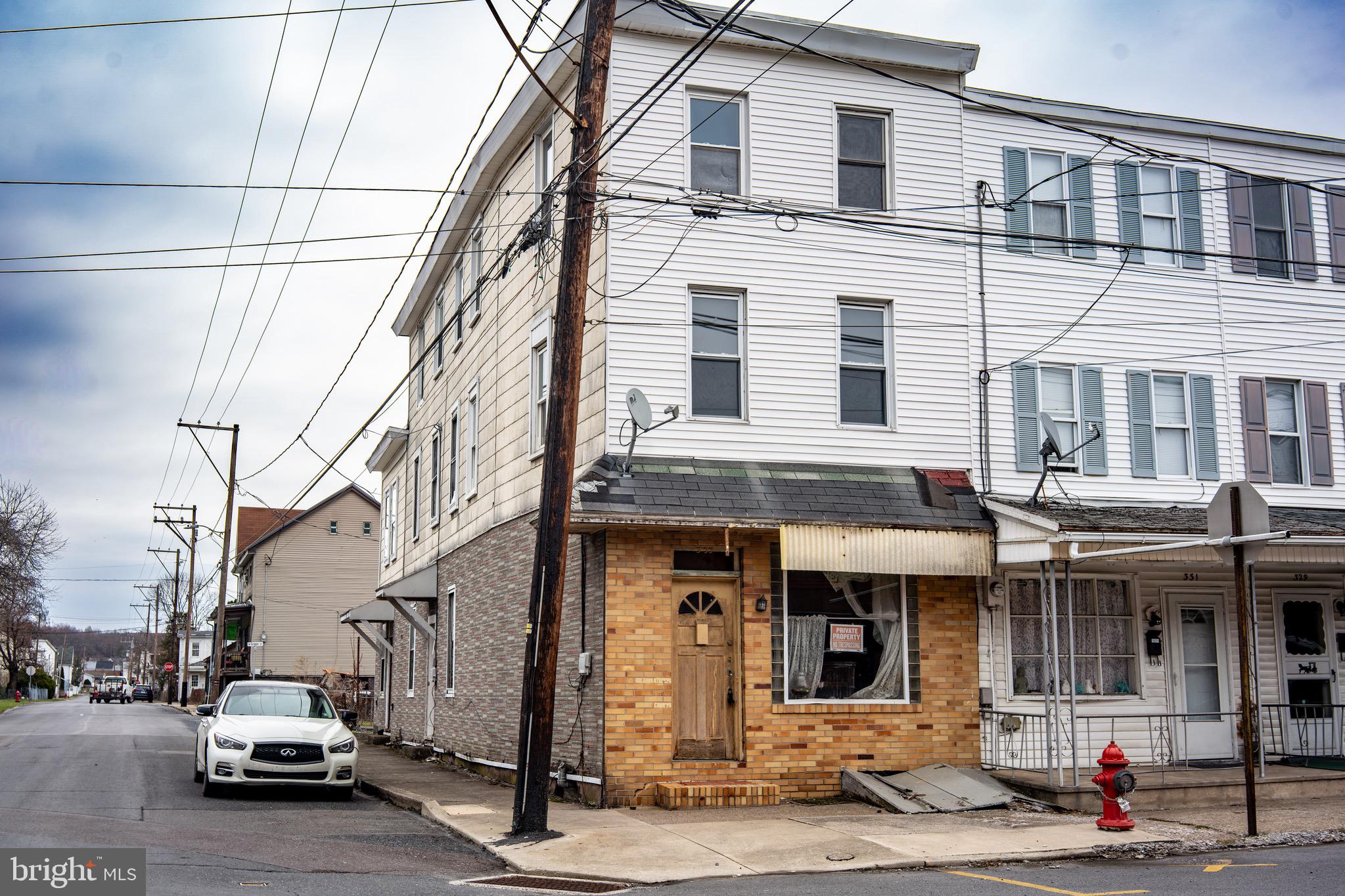 Photo 1 of 24 — 333 N VINE STREET, MOUNT CARMEL, PA 17851