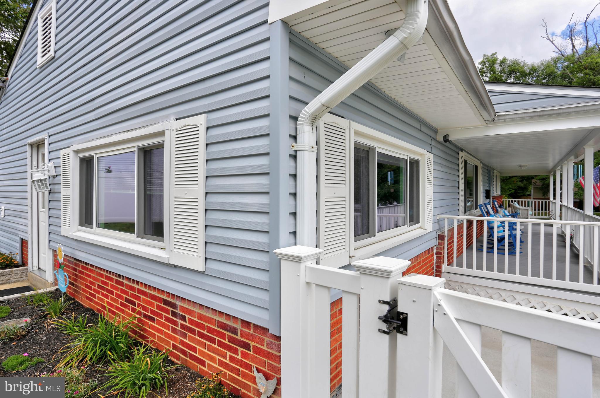 FAIRLAWN - Residential