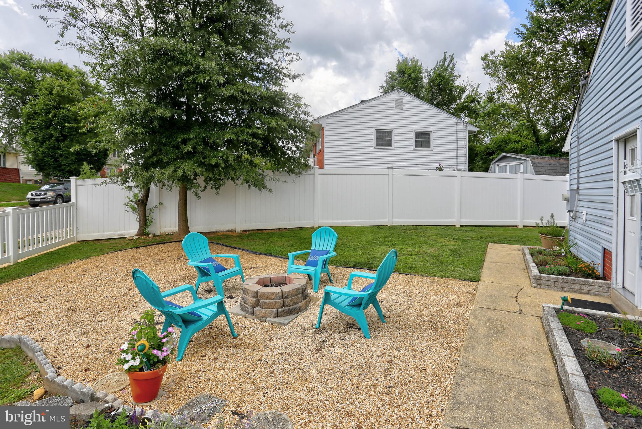 FAIRLAWN - Residential