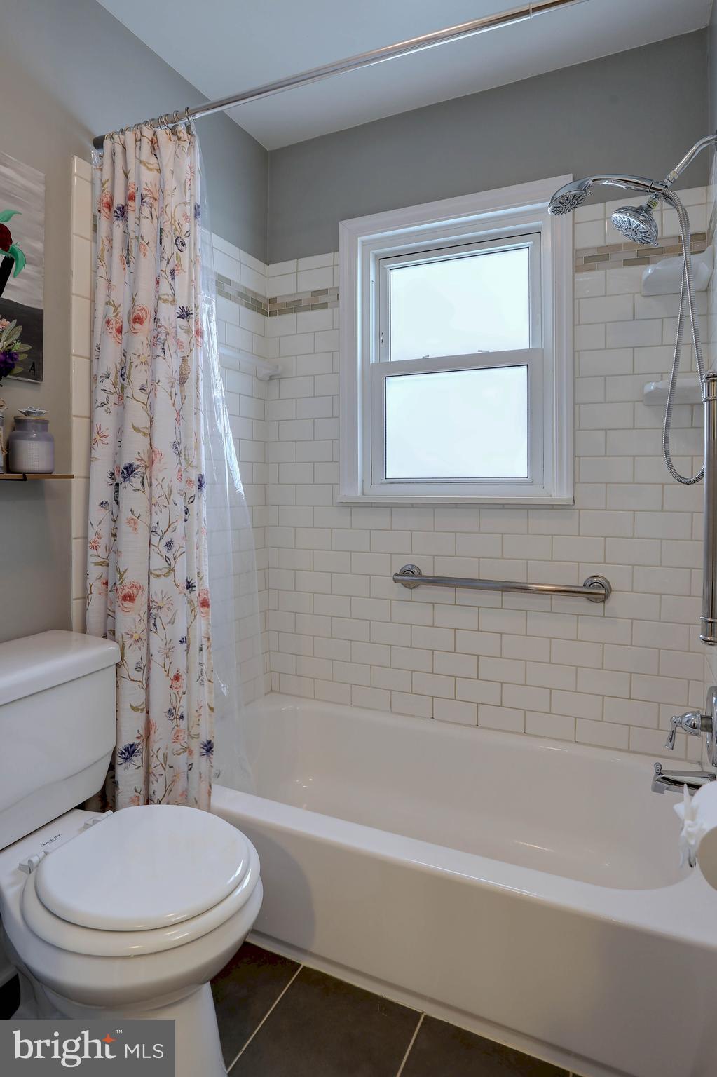 FAIRLAWN - Residential