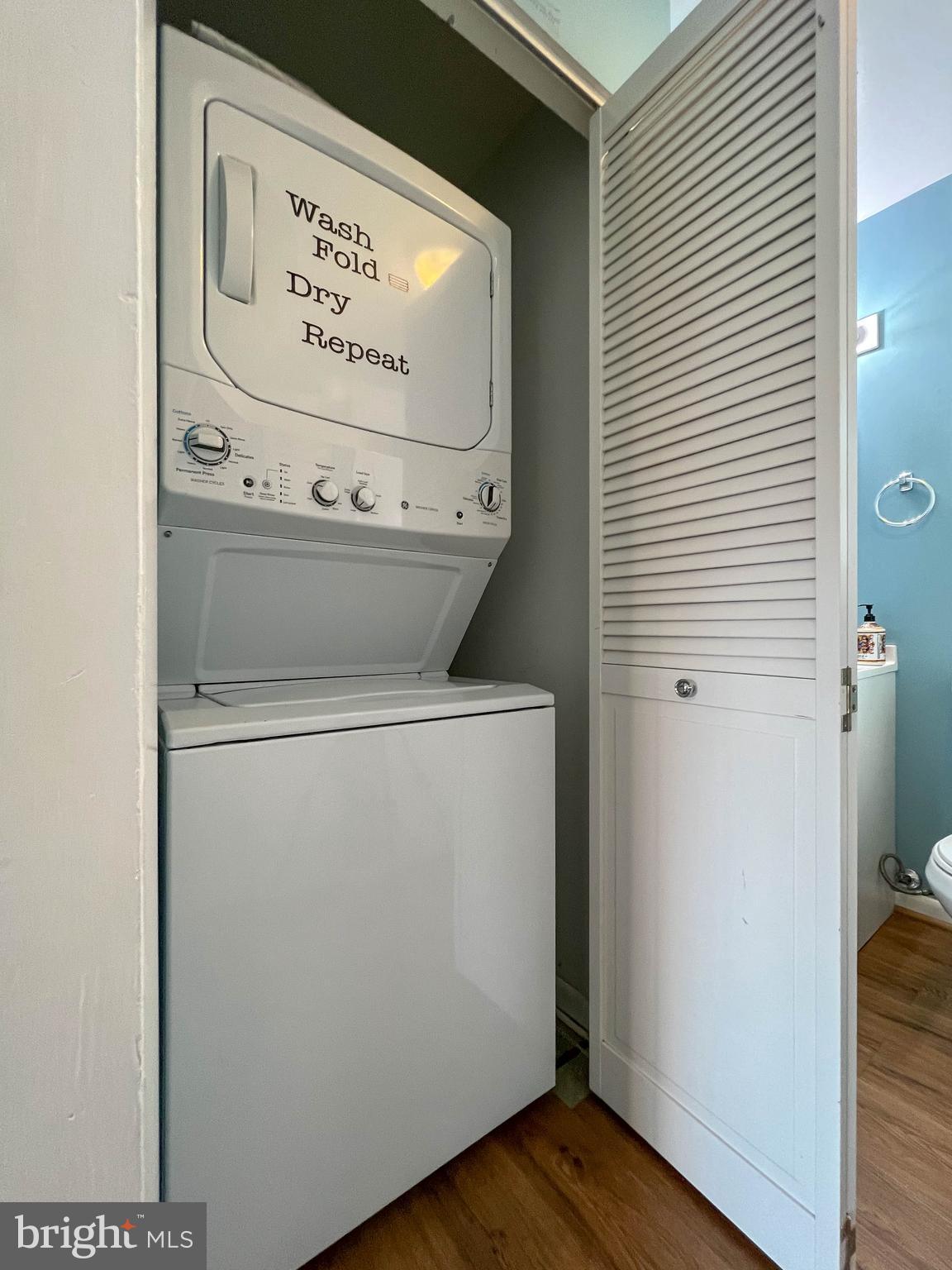 FAIRLAWN - Residential