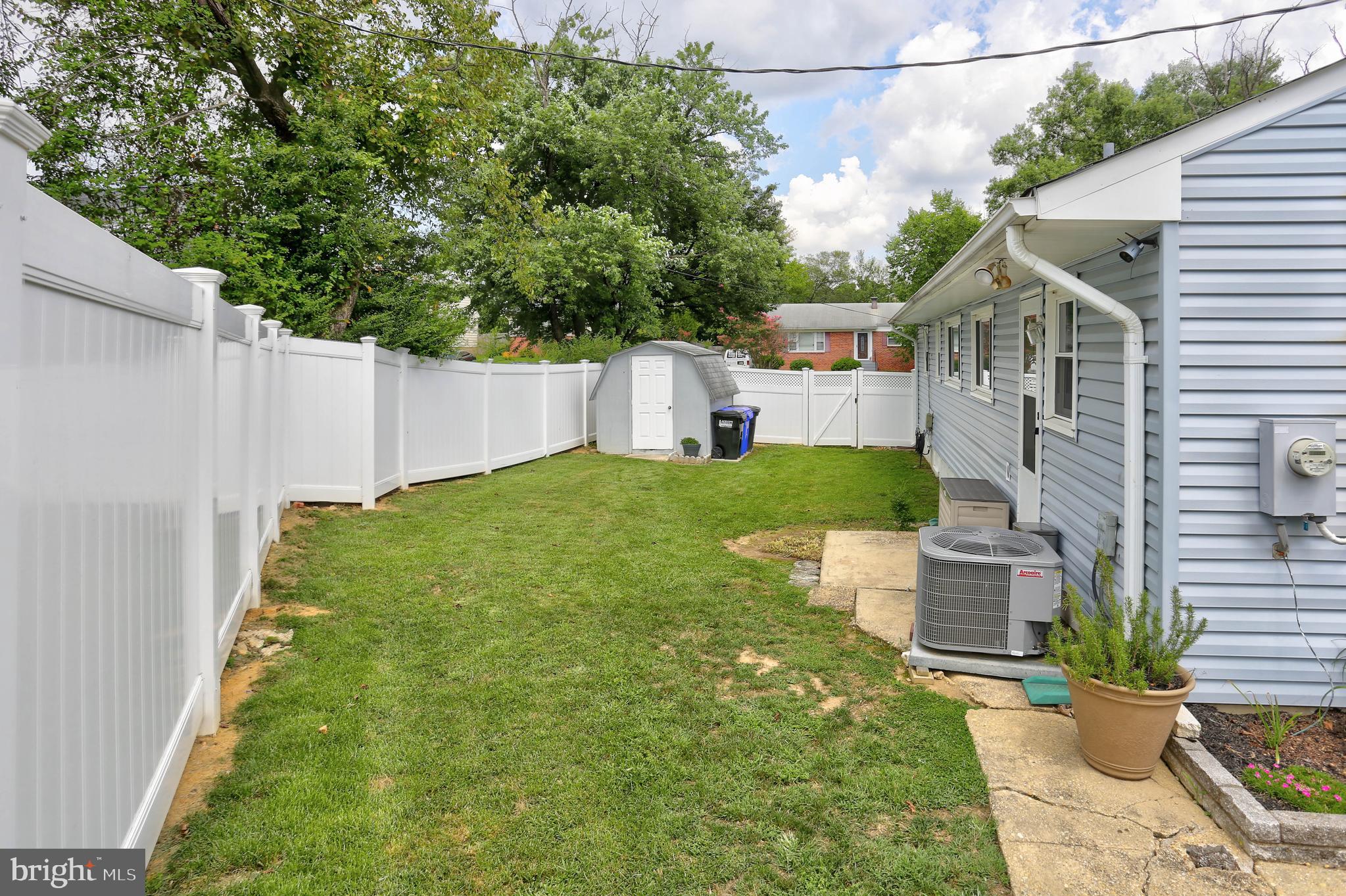 FAIRLAWN - Residential