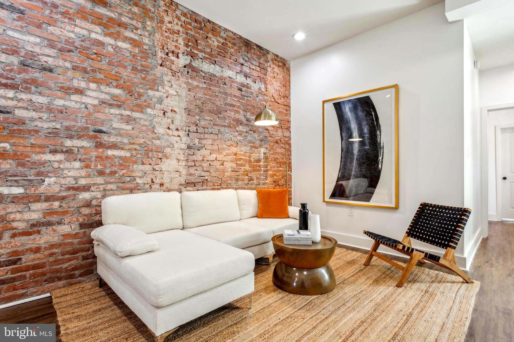 OLDE KENSINGTON - Residential