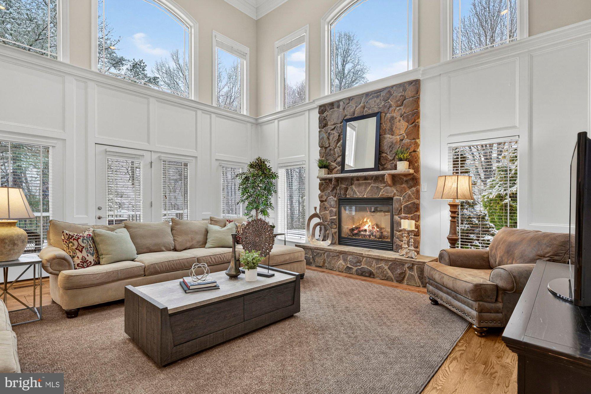 VINTAGE CREST - Residential