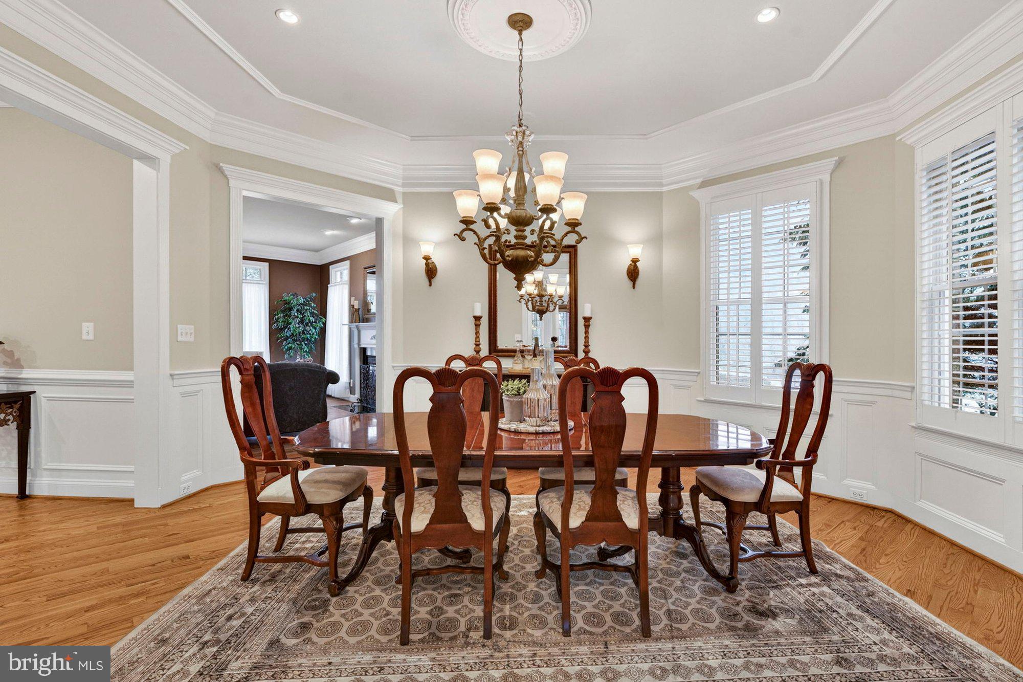 VINTAGE CREST - Residential