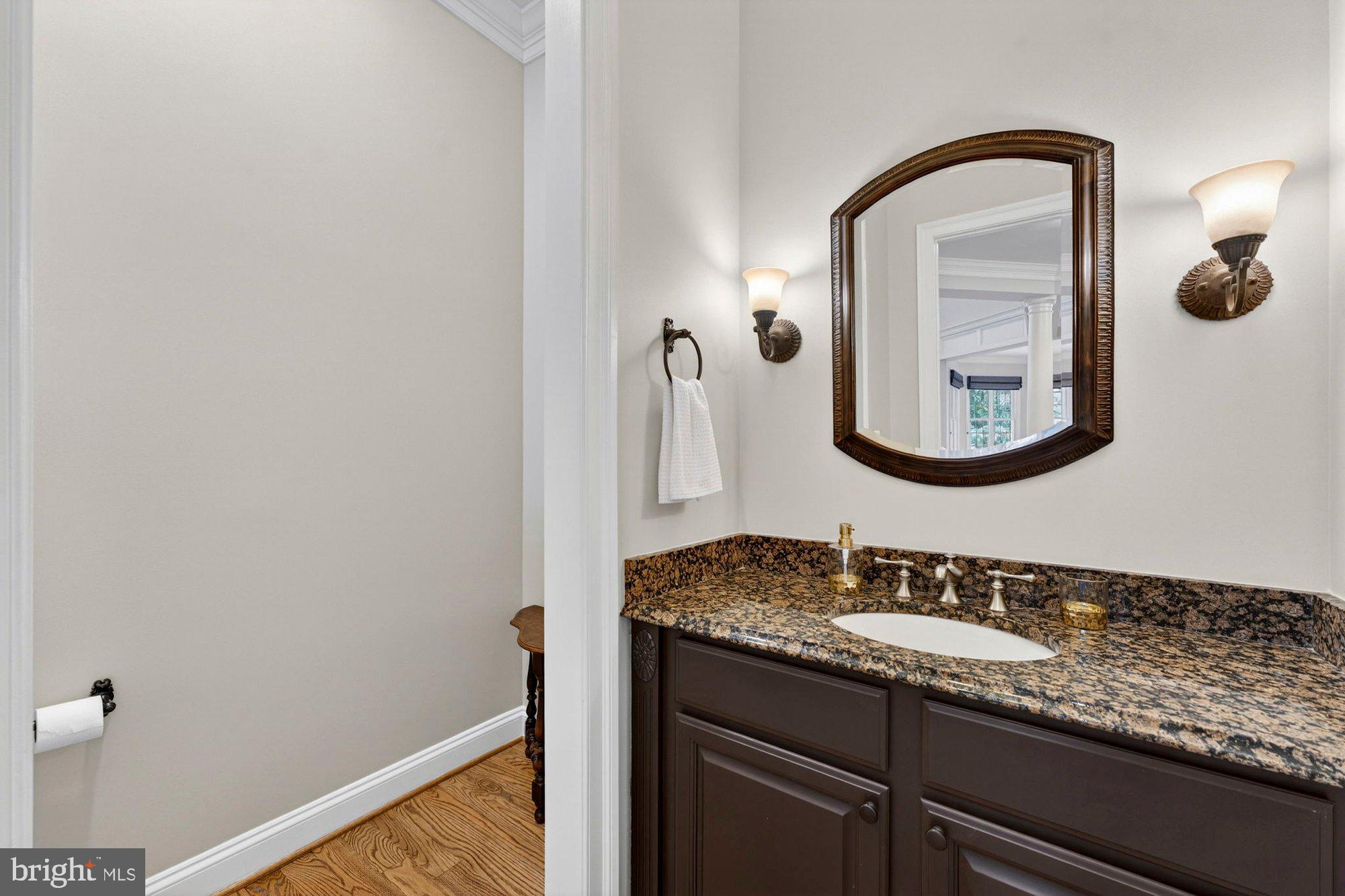 VINTAGE CREST - Residential