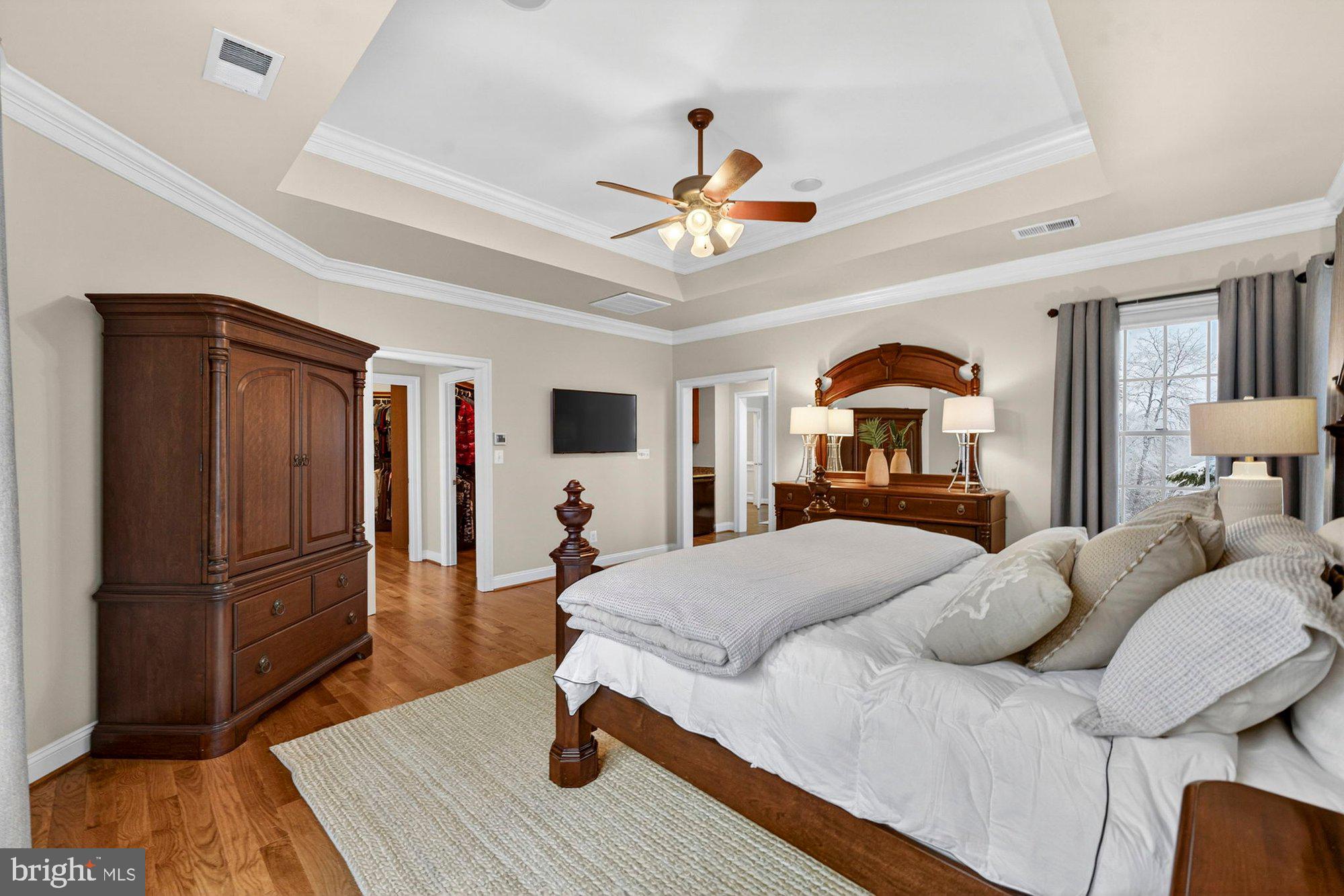 VINTAGE CREST - Residential