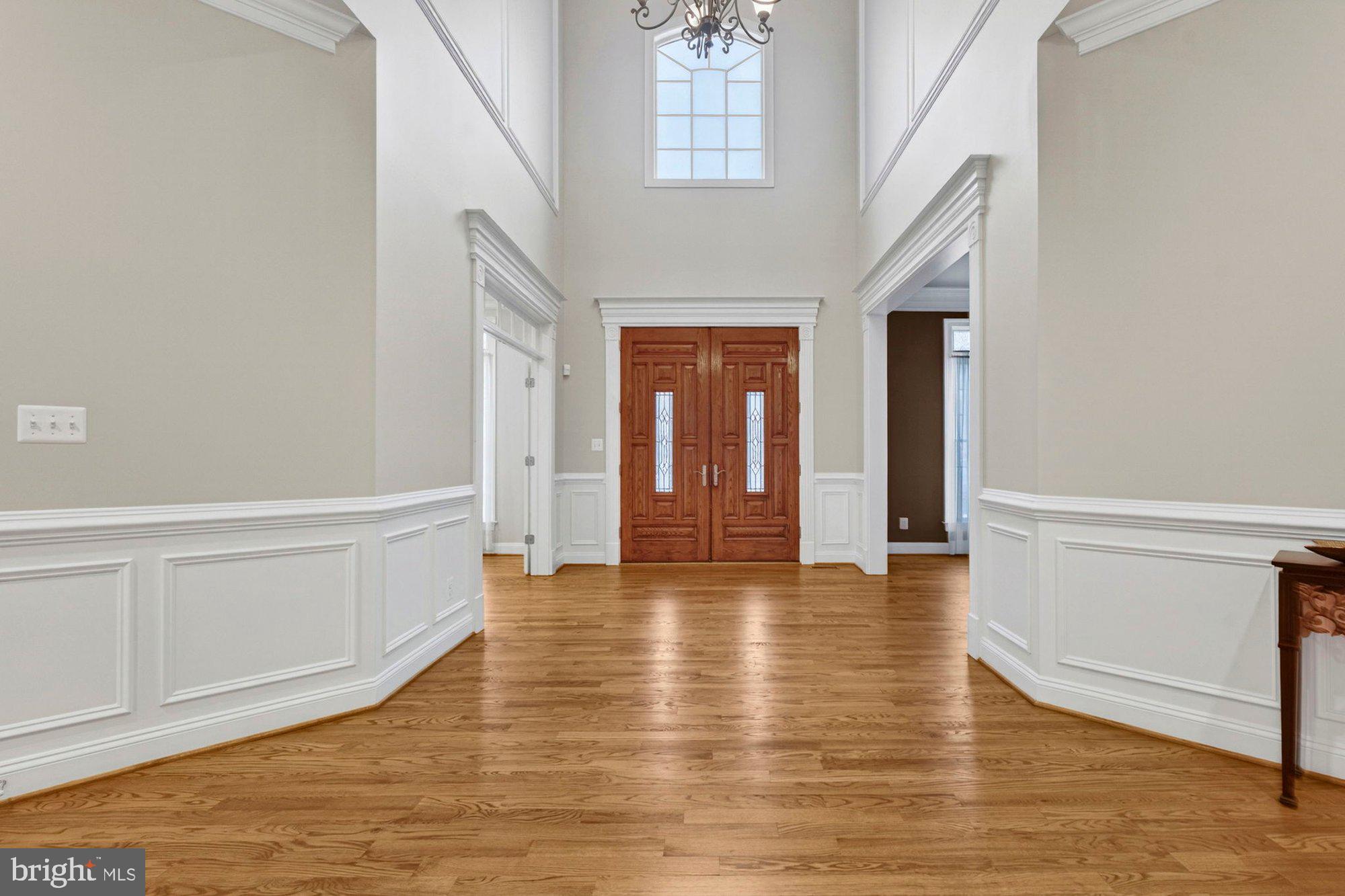 2584 VINTAGE CREST LANE