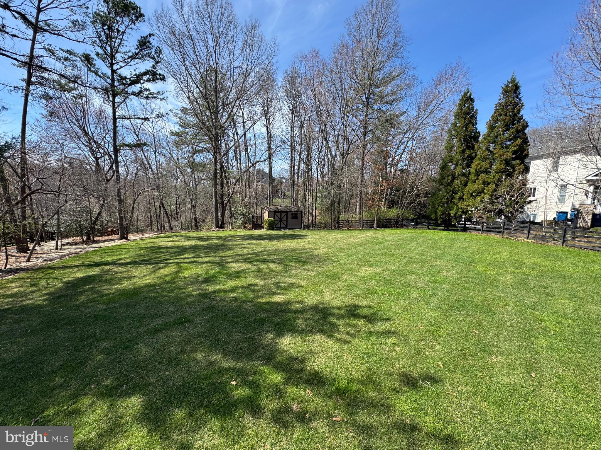 VINTAGE CREST - Residential