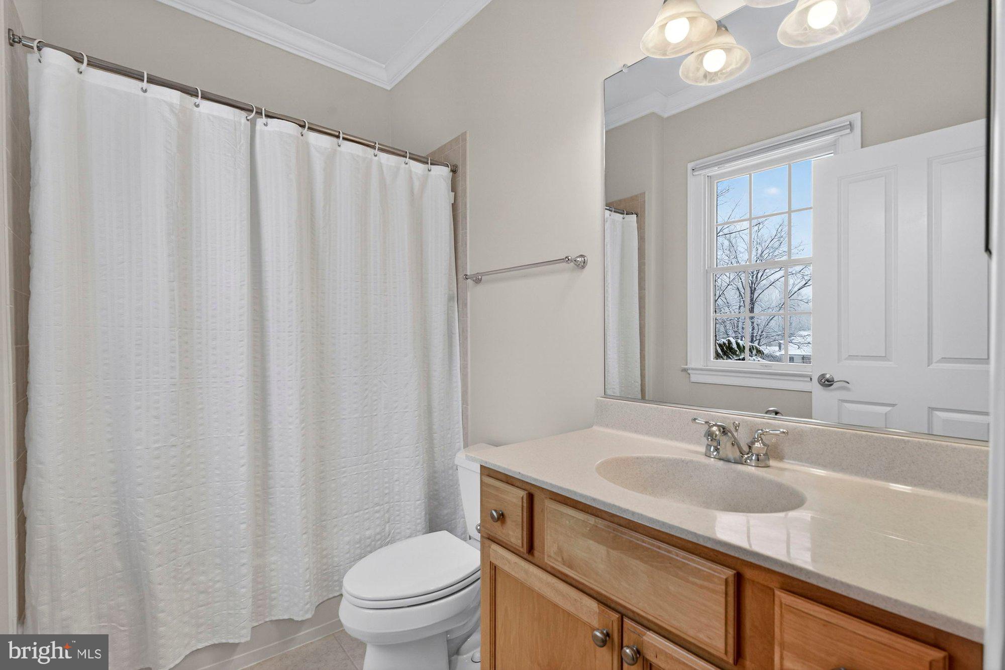 VINTAGE CREST - Residential