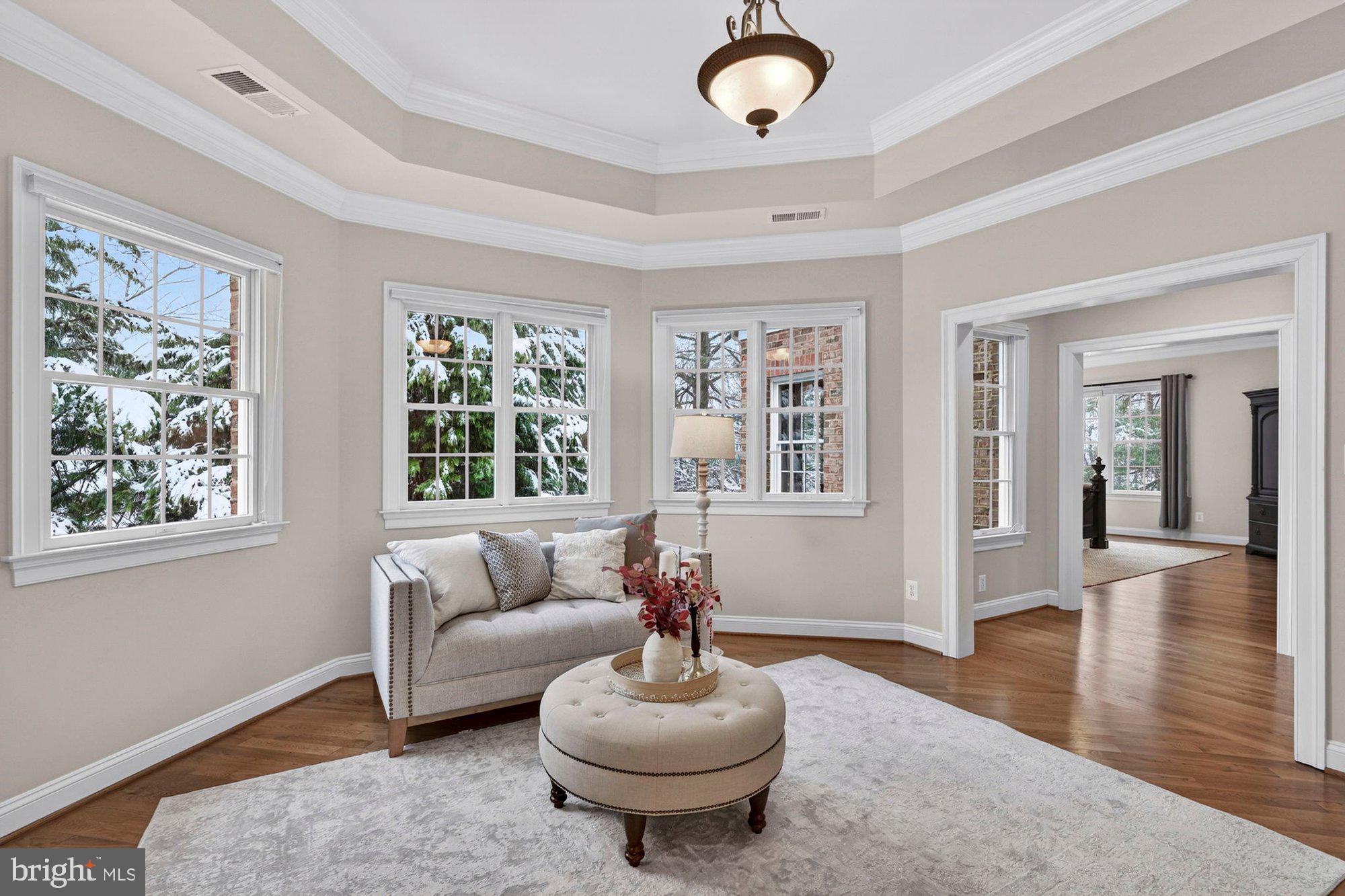 VINTAGE CREST - Residential