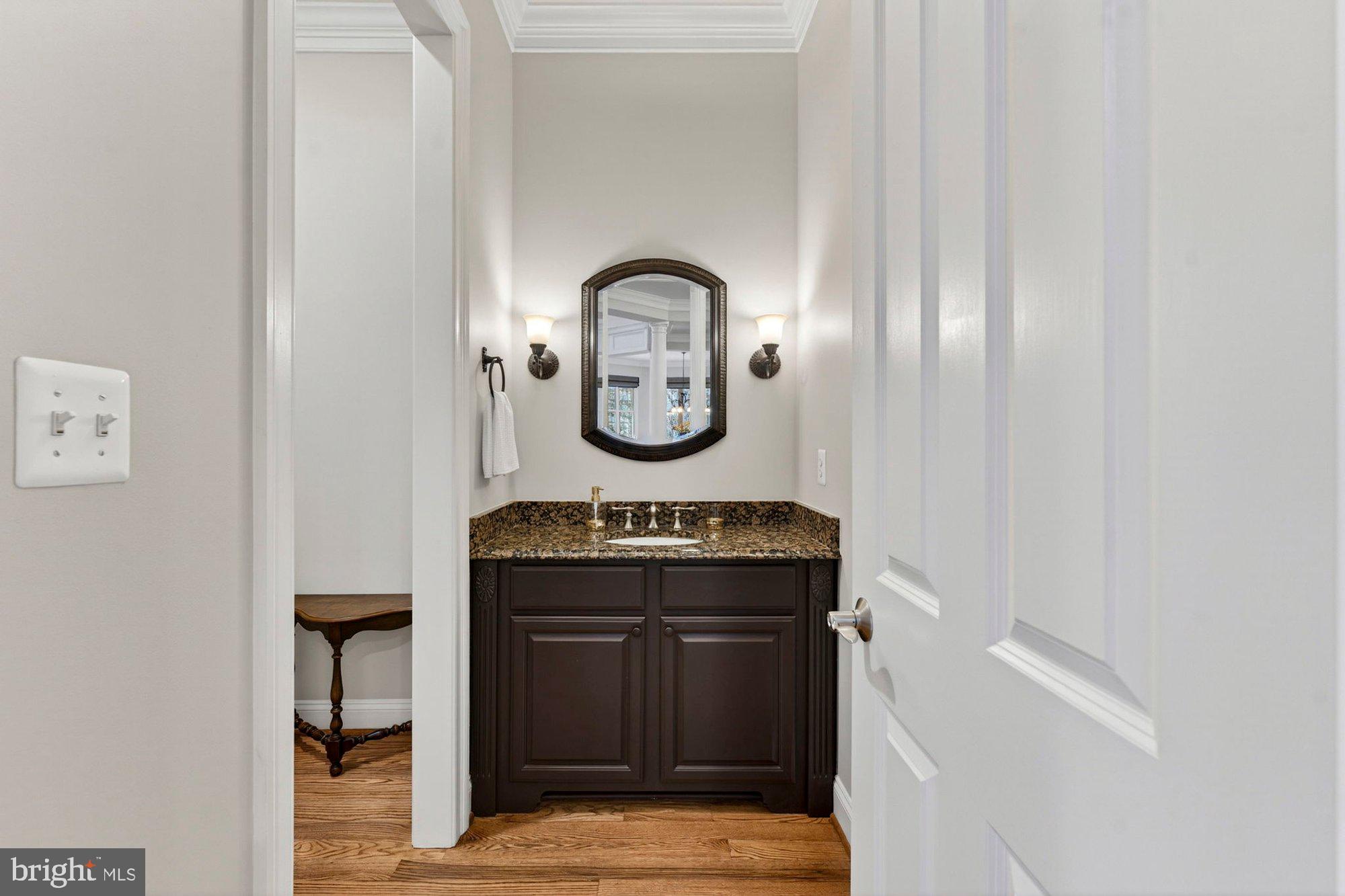 VINTAGE CREST - Residential