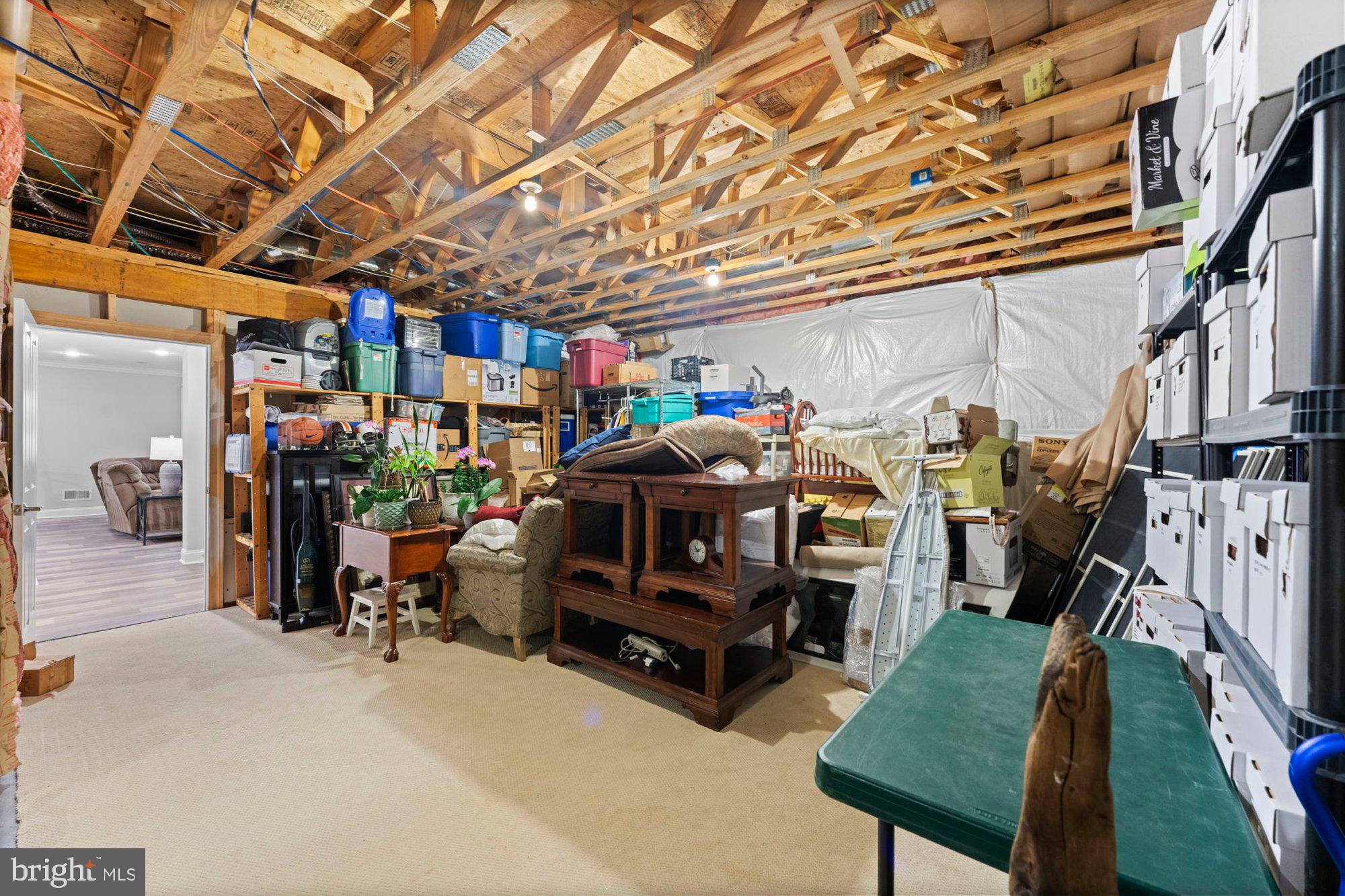 VINTAGE CREST - Residential