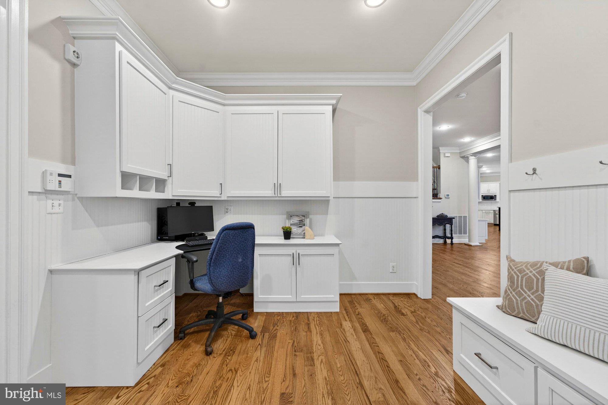 VINTAGE CREST - Residential