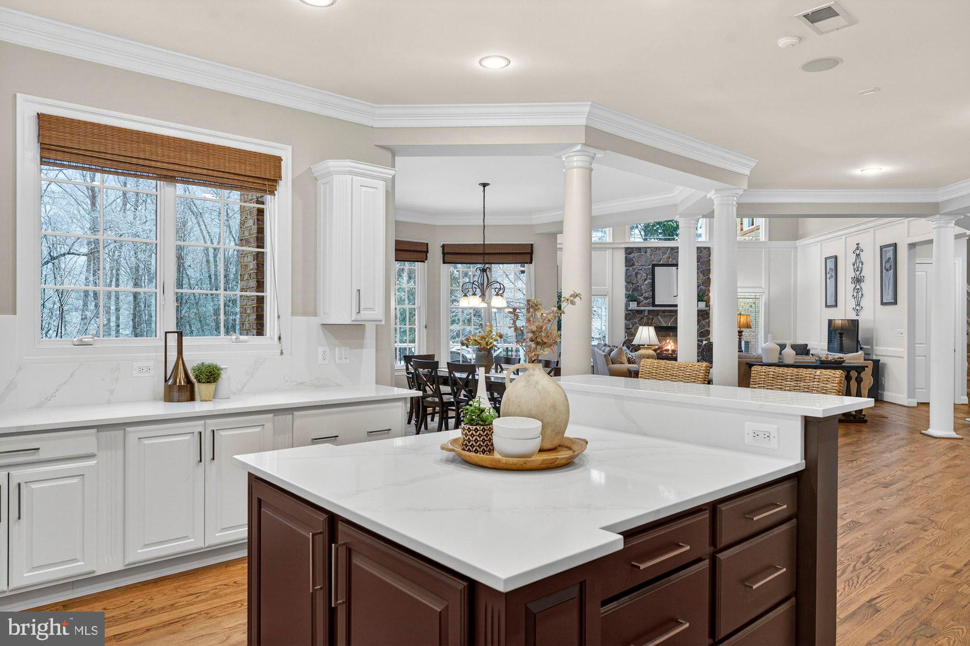 VINTAGE CREST - Residential