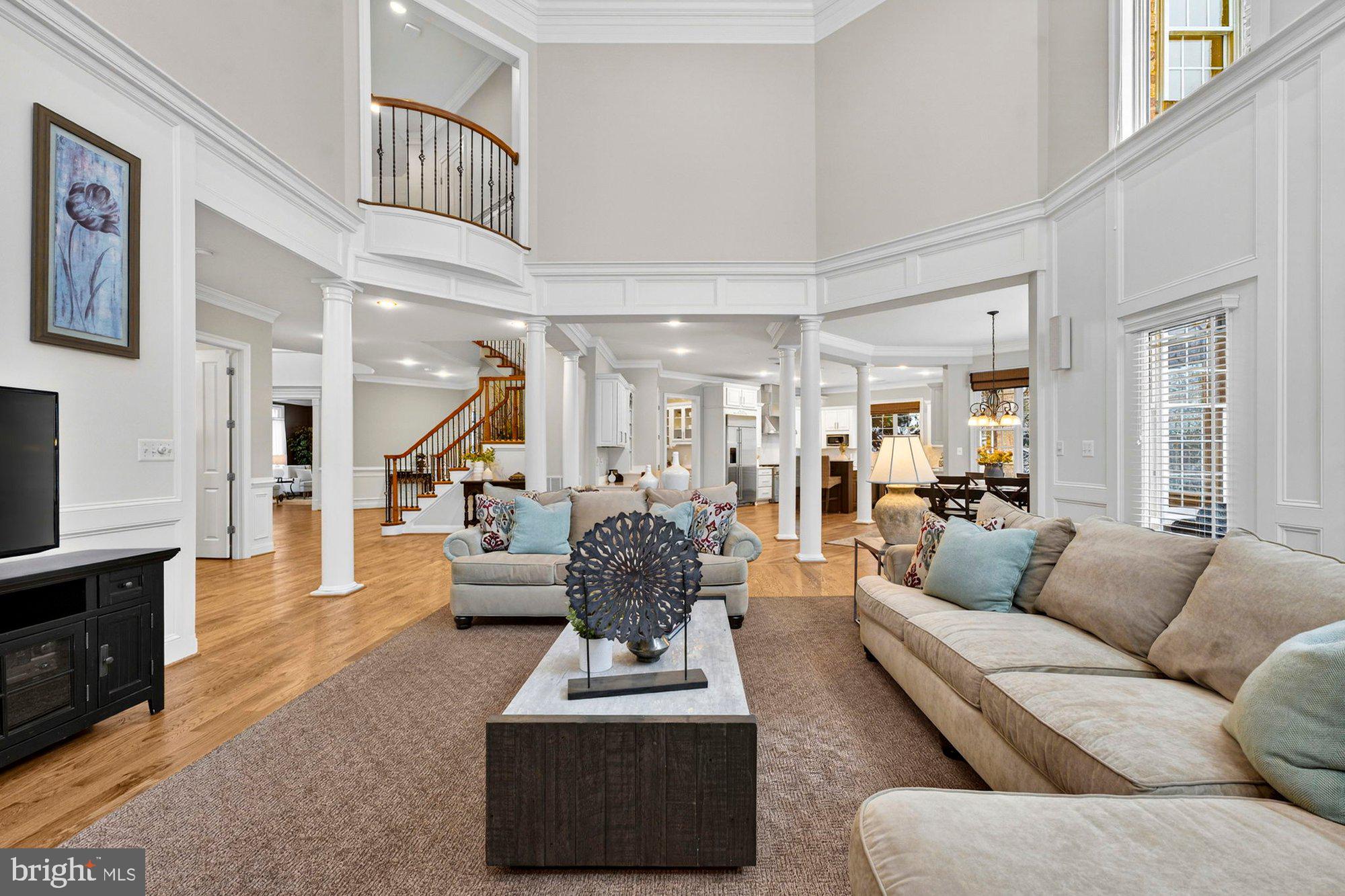 VINTAGE CREST - Residential