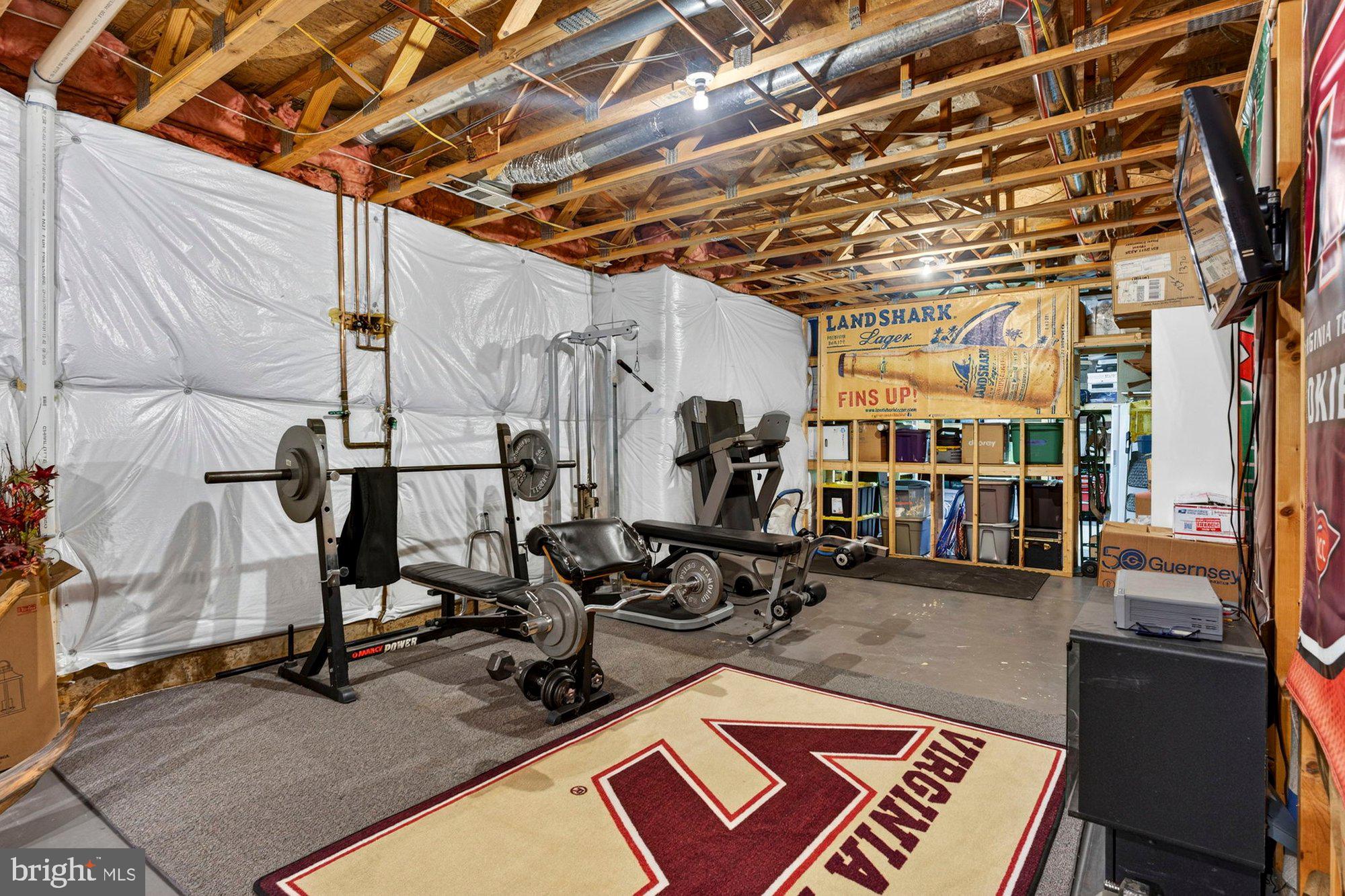 VINTAGE CREST - Residential