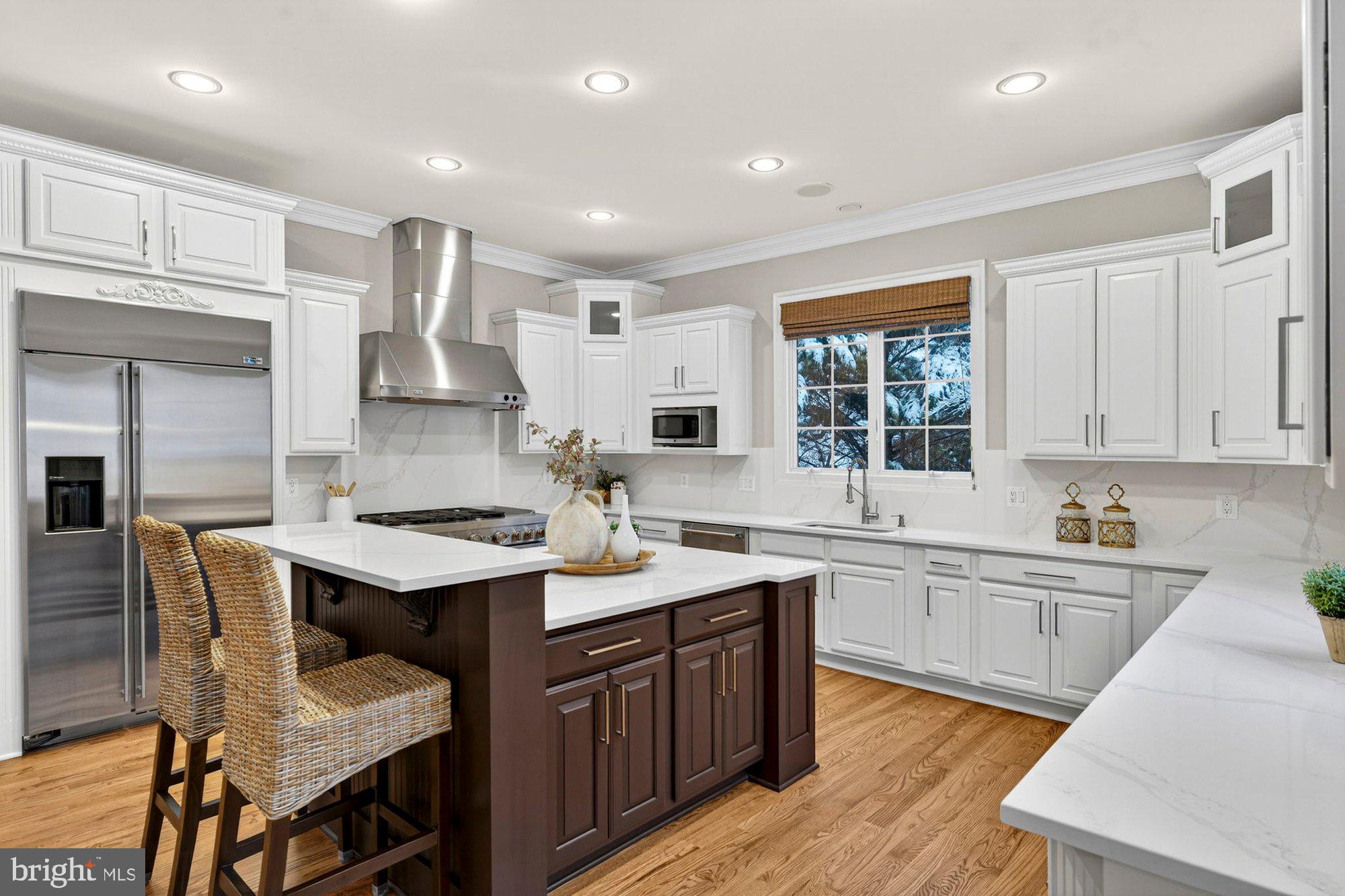 VINTAGE CREST - Residential