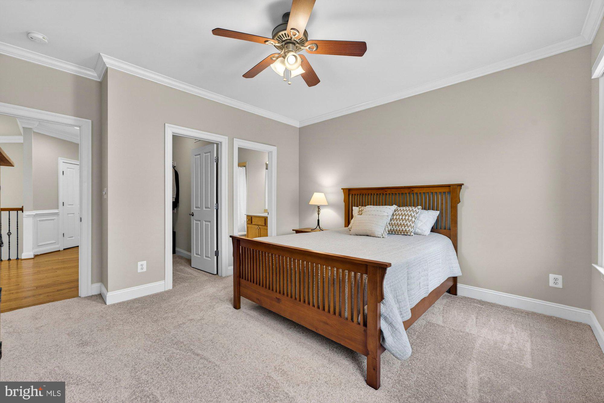 VINTAGE CREST - Residential