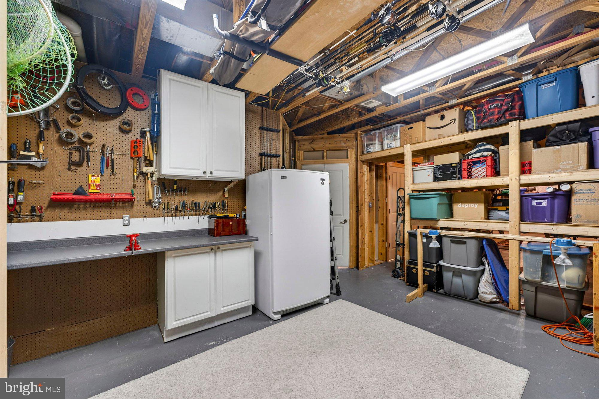 VINTAGE CREST - Residential