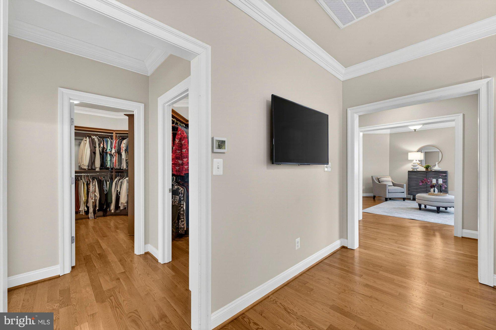 VINTAGE CREST - Residential