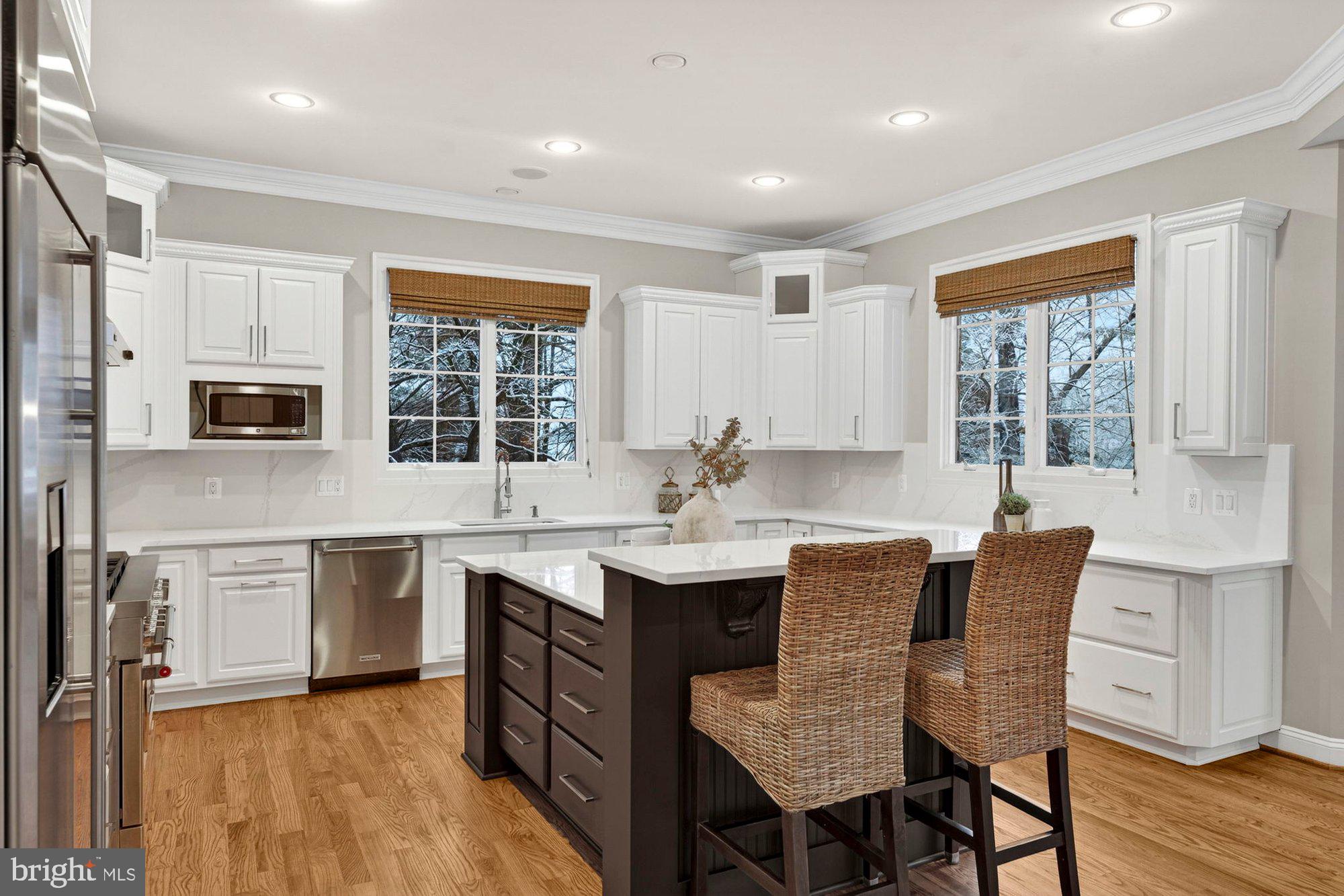 VINTAGE CREST - Residential