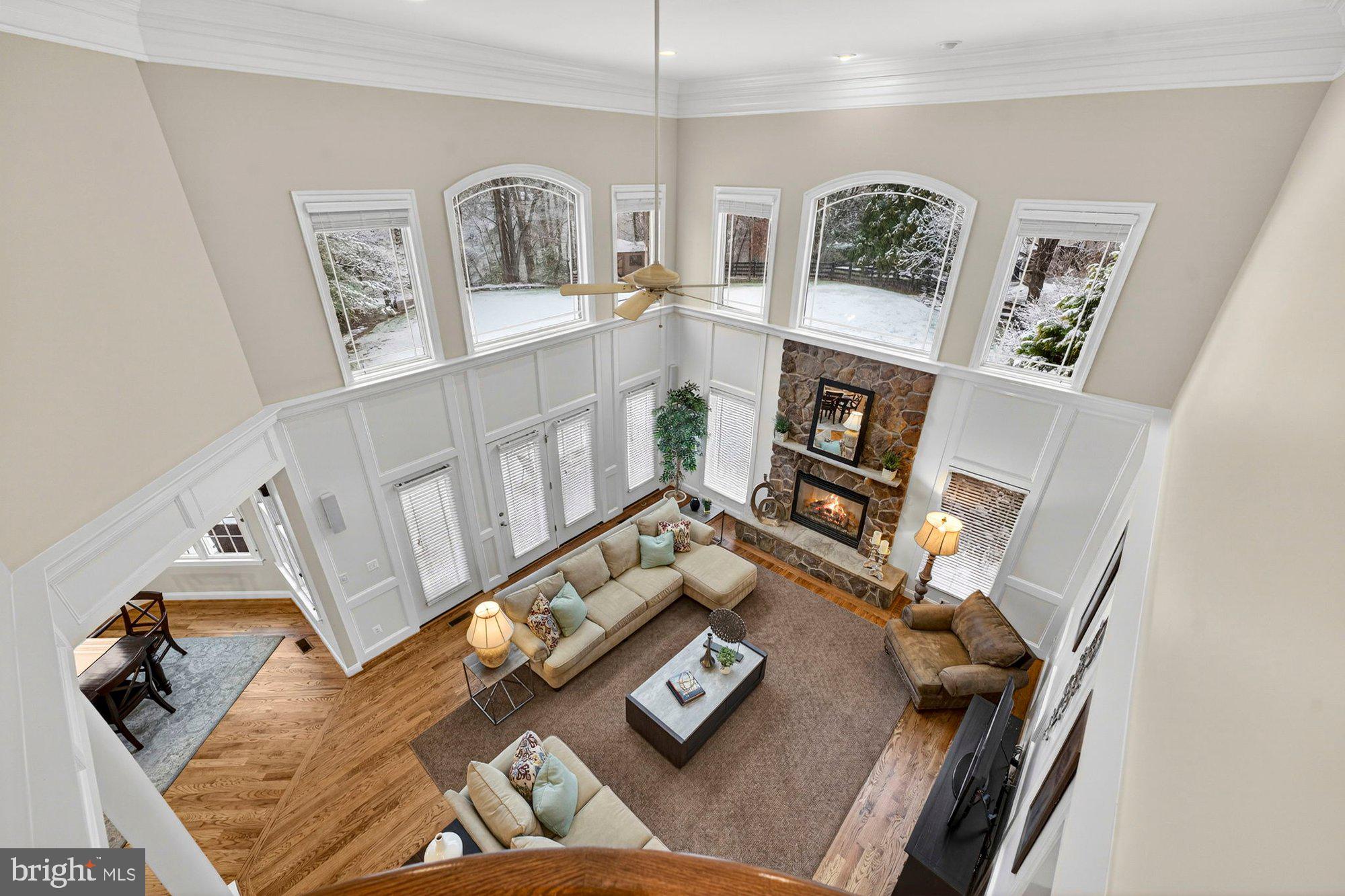 VINTAGE CREST - Residential