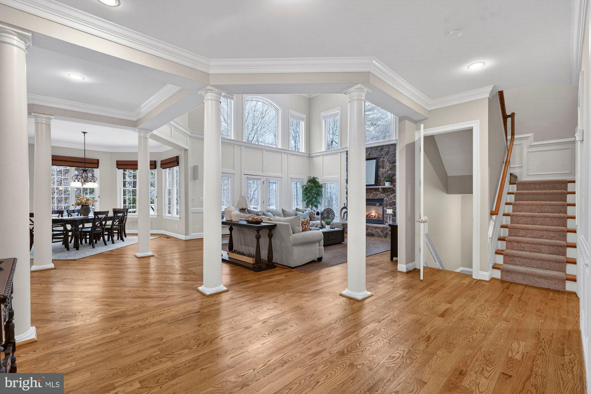 VINTAGE CREST - Residential