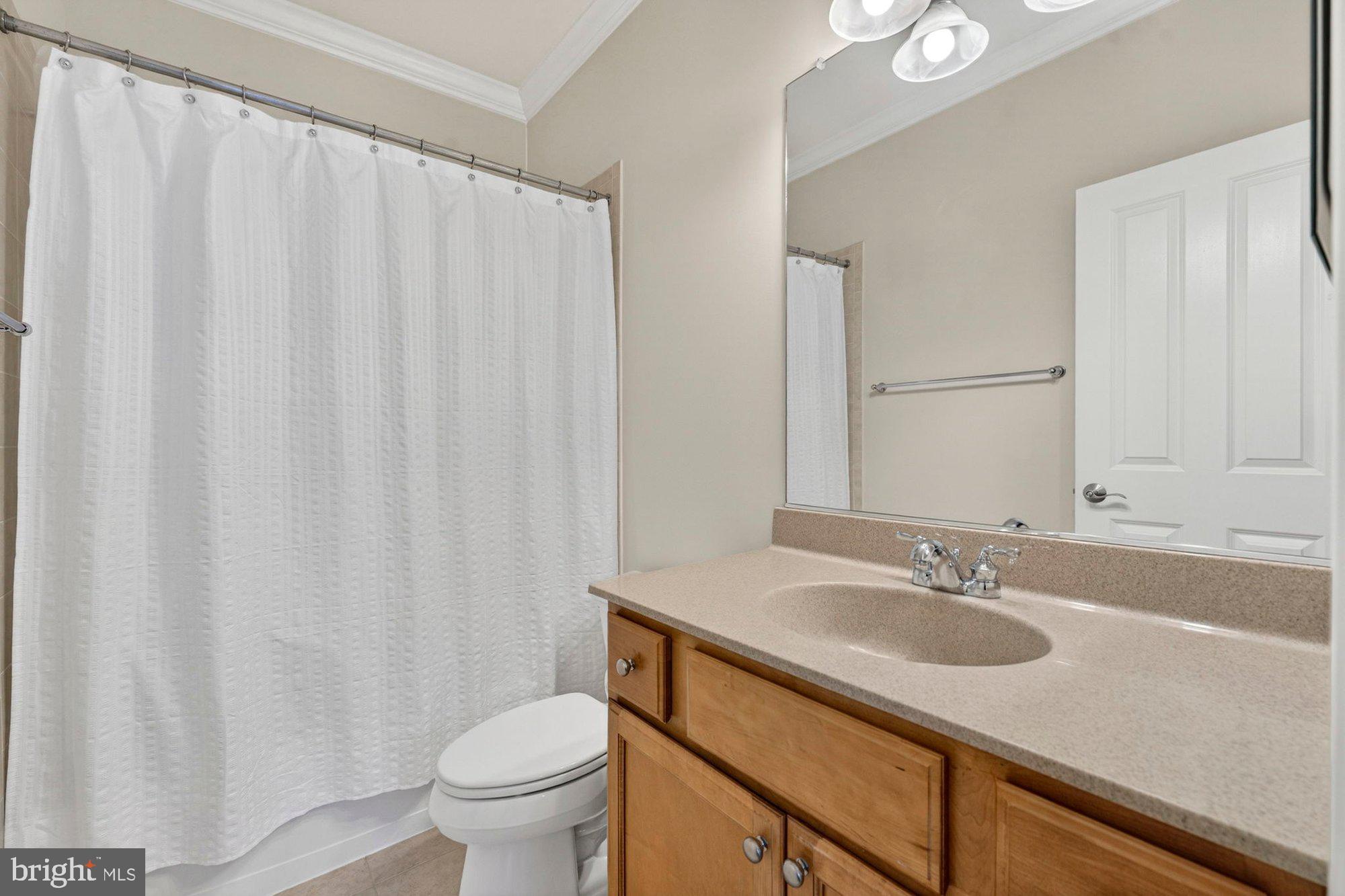 VINTAGE CREST - Residential