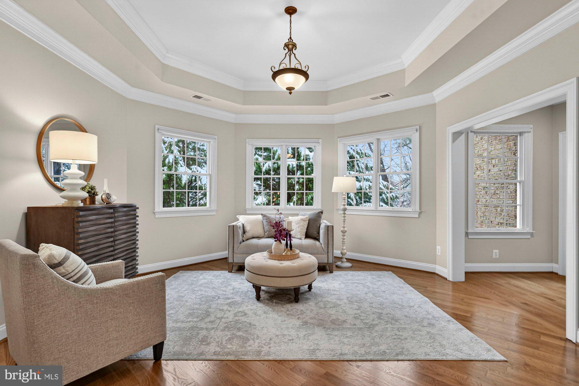 VINTAGE CREST - Residential