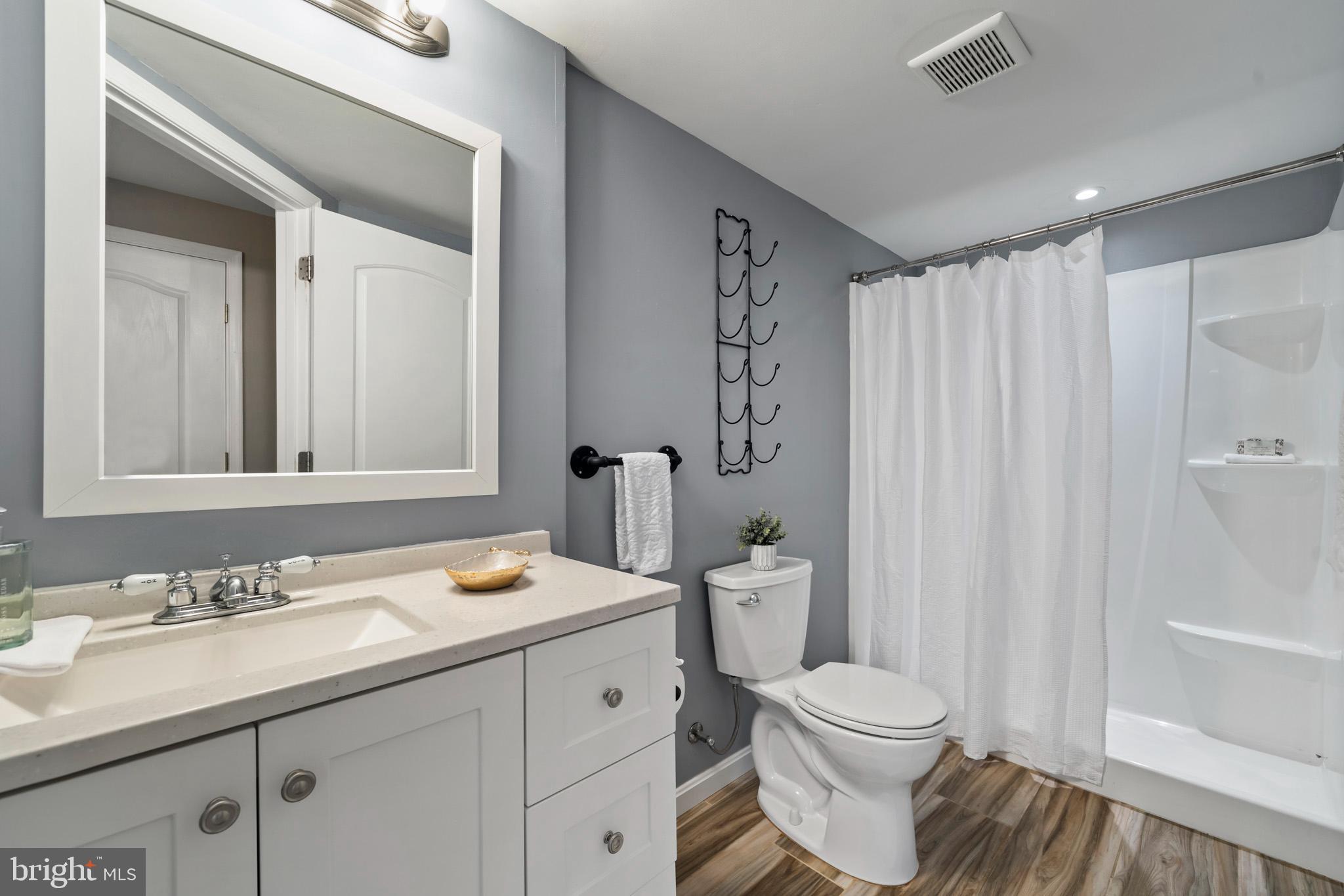 LORD CALVERT HILLS - Residential