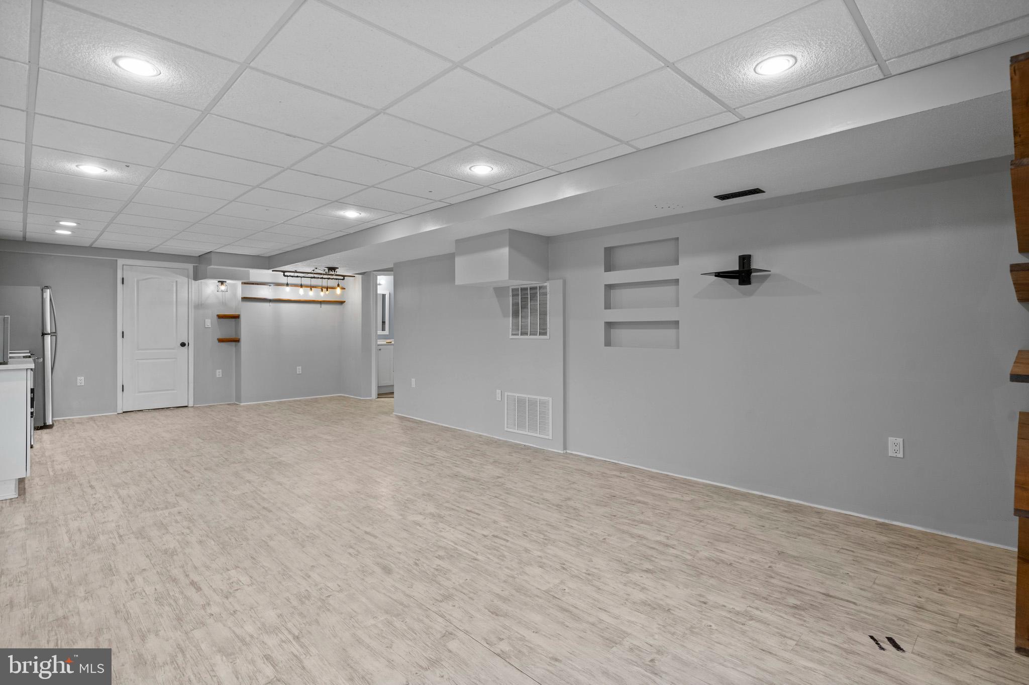 LORD CALVERT HILLS - Residential