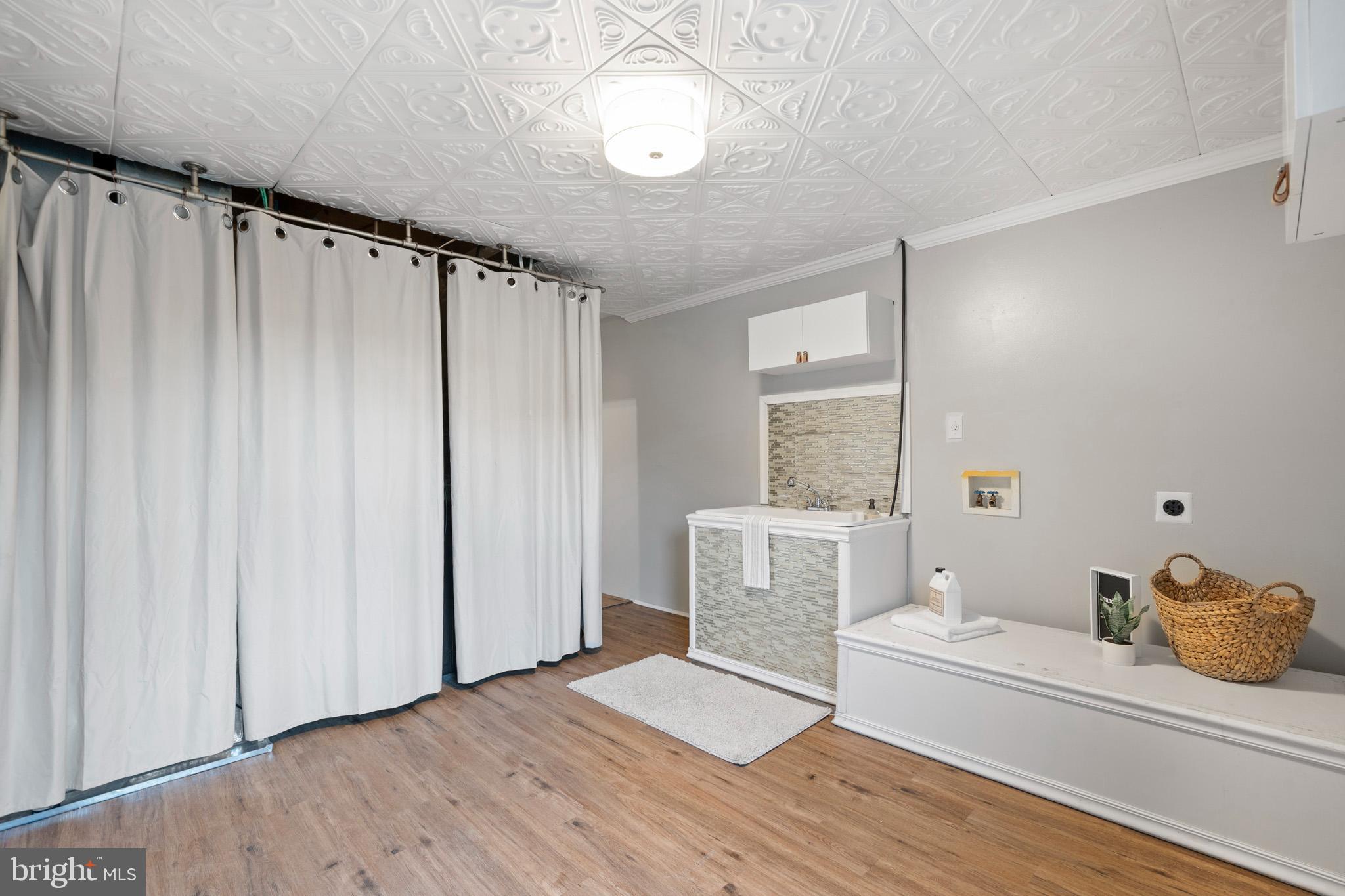 LORD CALVERT HILLS - Residential