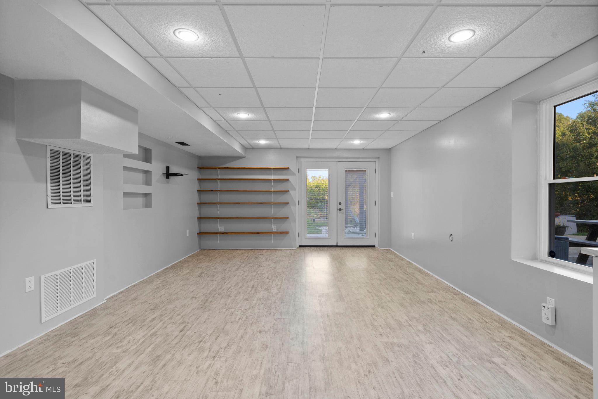 LORD CALVERT HILLS - Residential