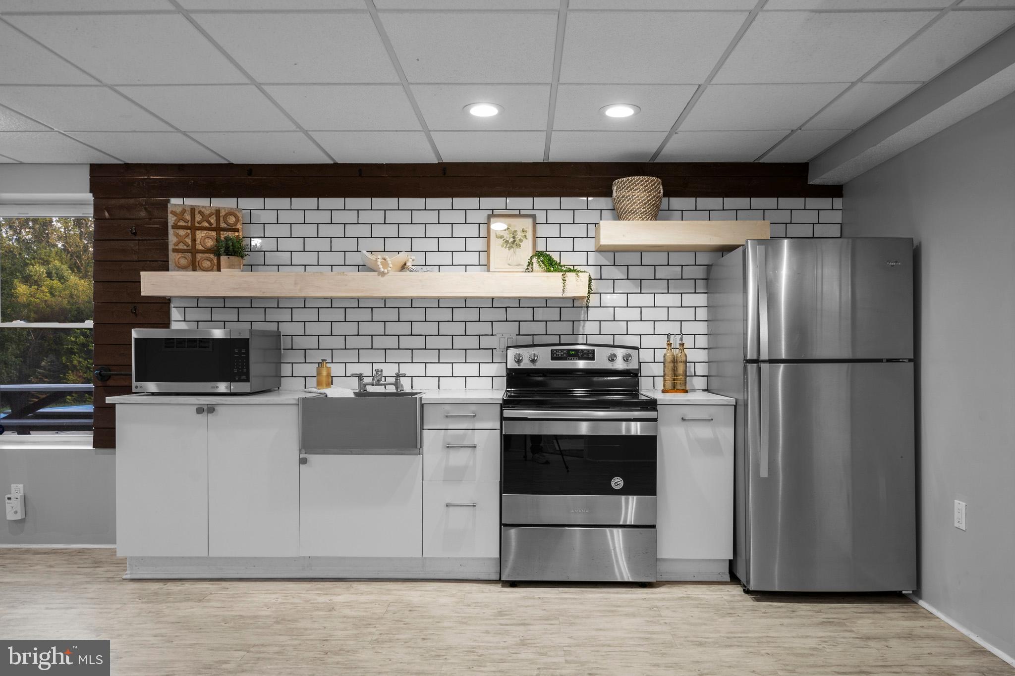 LORD CALVERT HILLS - Residential