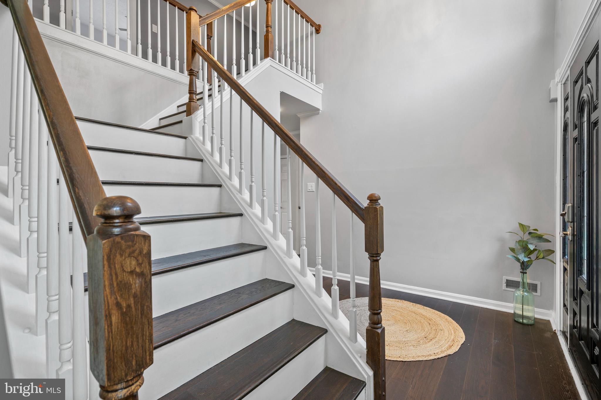 LORD CALVERT HILLS - Residential