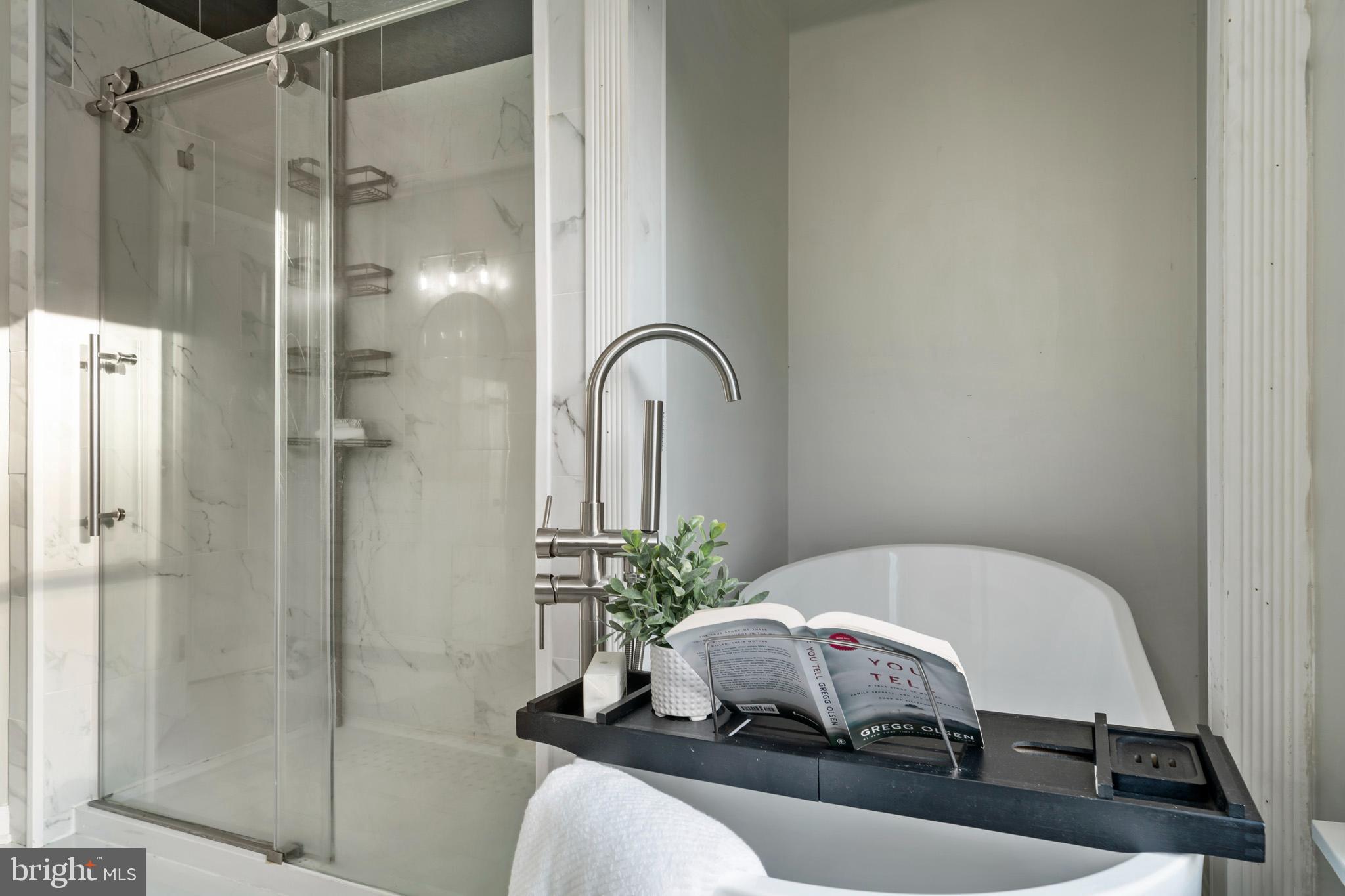 LORD CALVERT HILLS - Residential