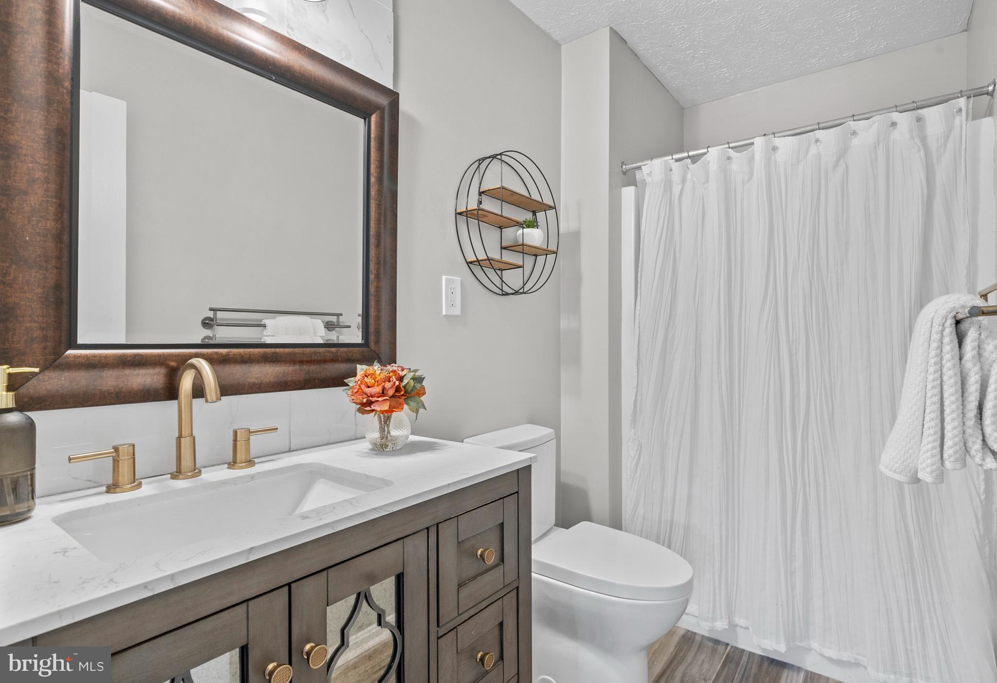 LORD CALVERT HILLS - Residential