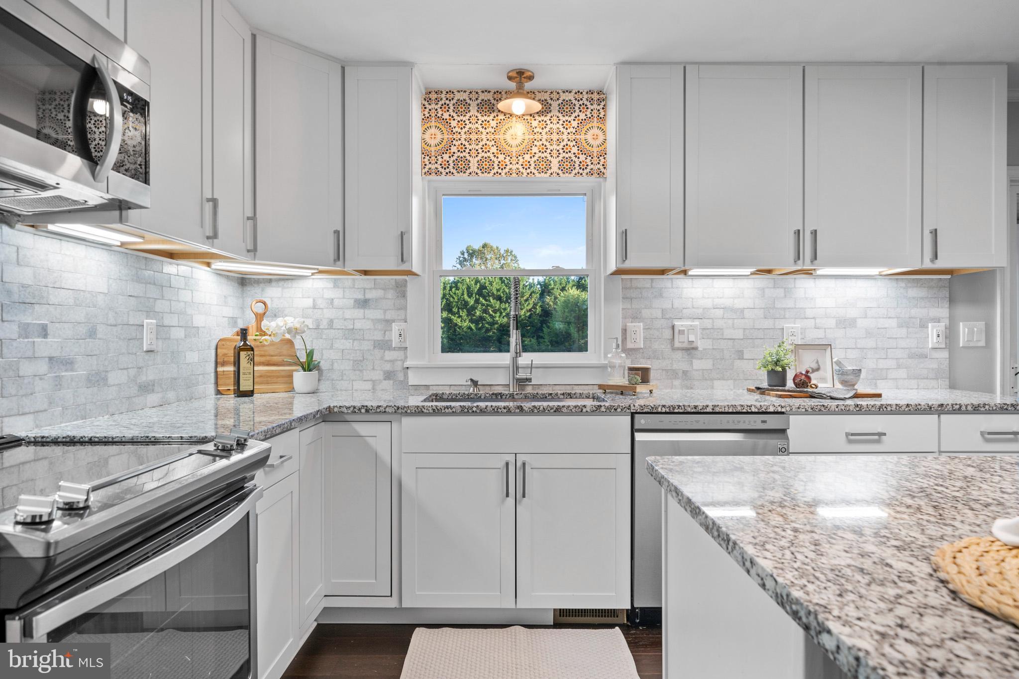 LORD CALVERT HILLS - Residential