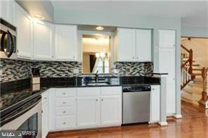 CENTRE RIDGE - Residential Lease