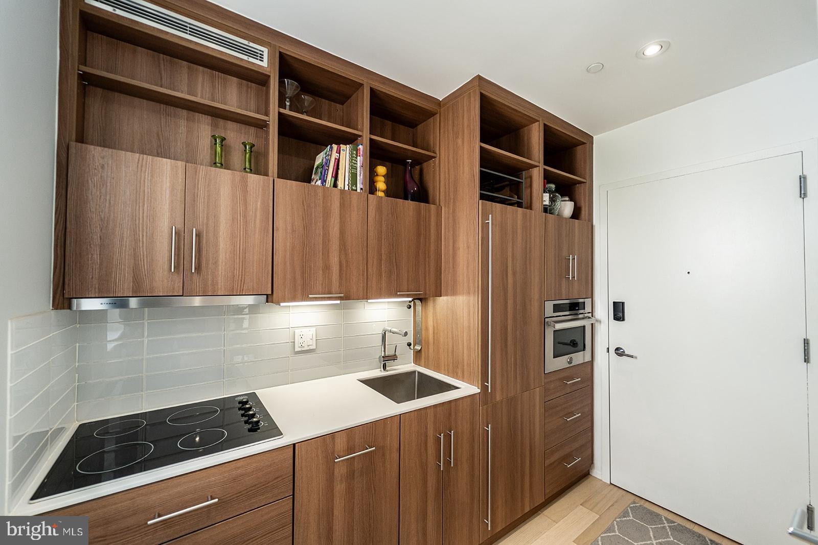 2422 17TH STREET NW 203