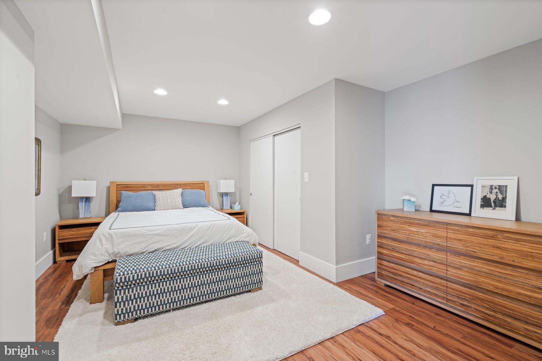 INDIAN LANDING - Residential