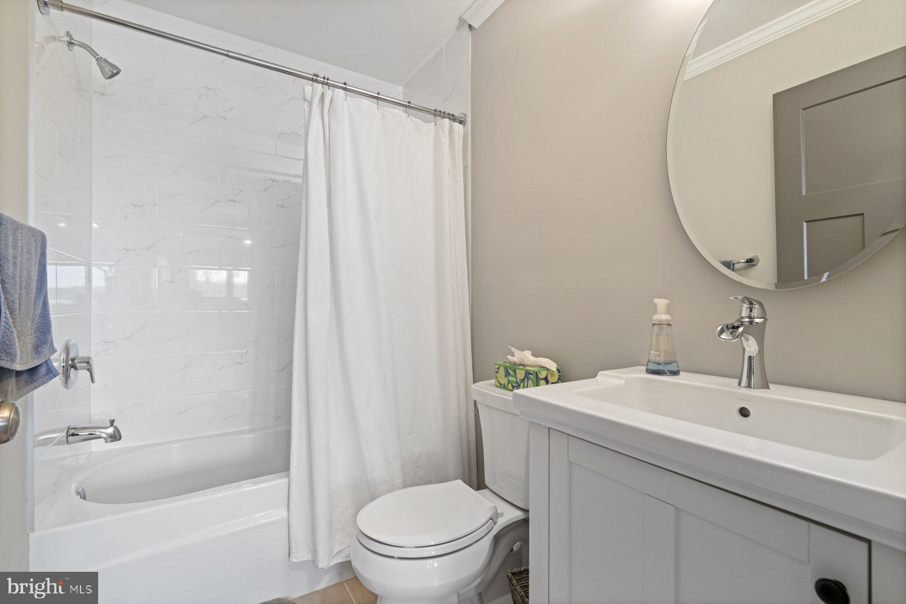 INDIAN LANDING - Residential